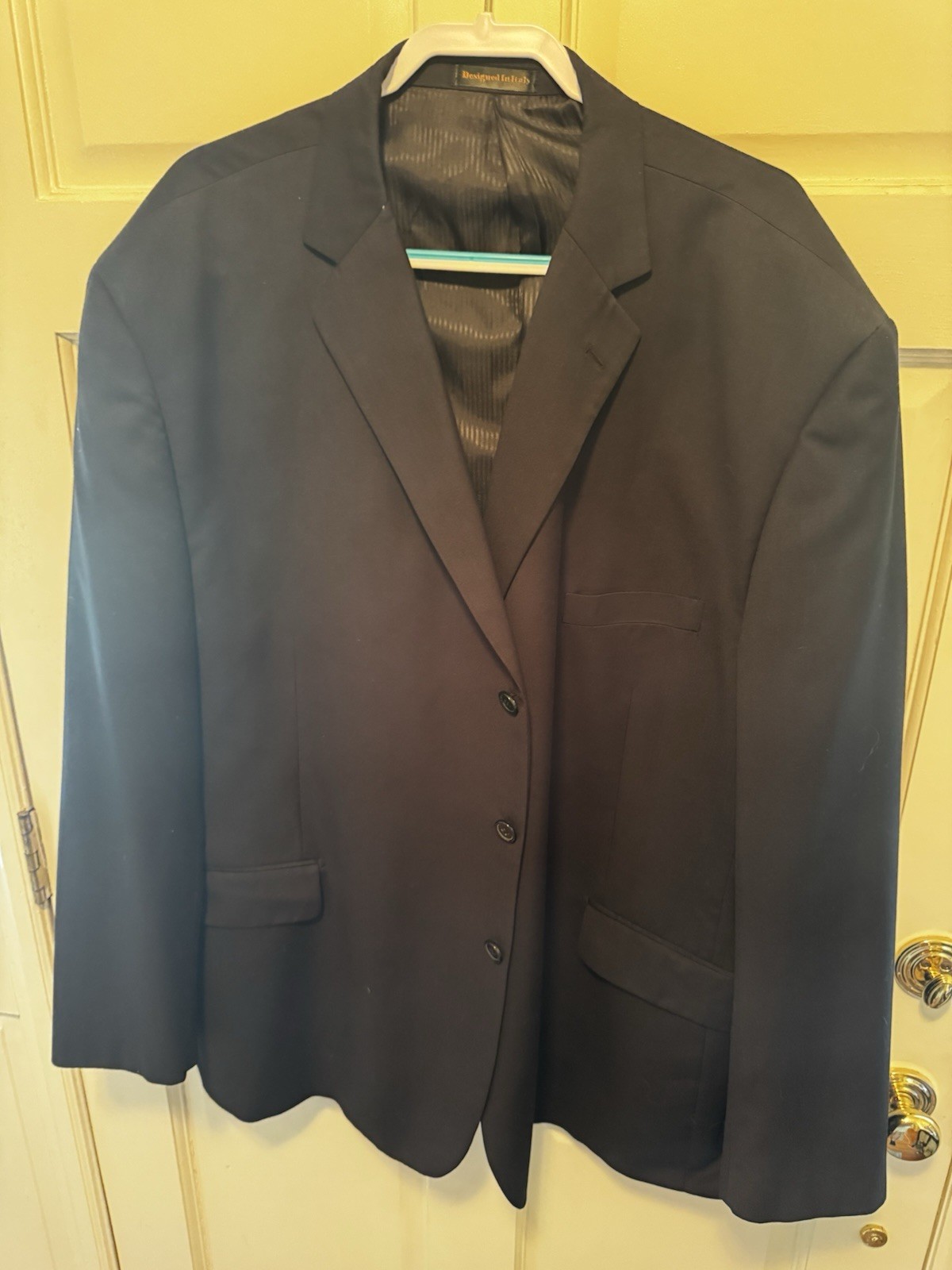 Vinci Men’s Black 3 Button Blazer 58R (1641) Vinci Men’s Black 3 Button Blazer 58R (1641)