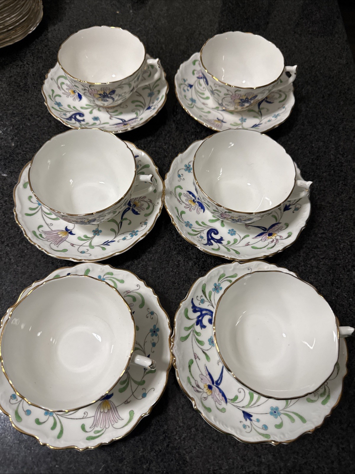 vintage Coalport Bone China cup & saucer #9595 FANFARE England Lot Of 8 vintage Coalport Bone China cup & saucer #9595 FANFARE England Lot Of 8