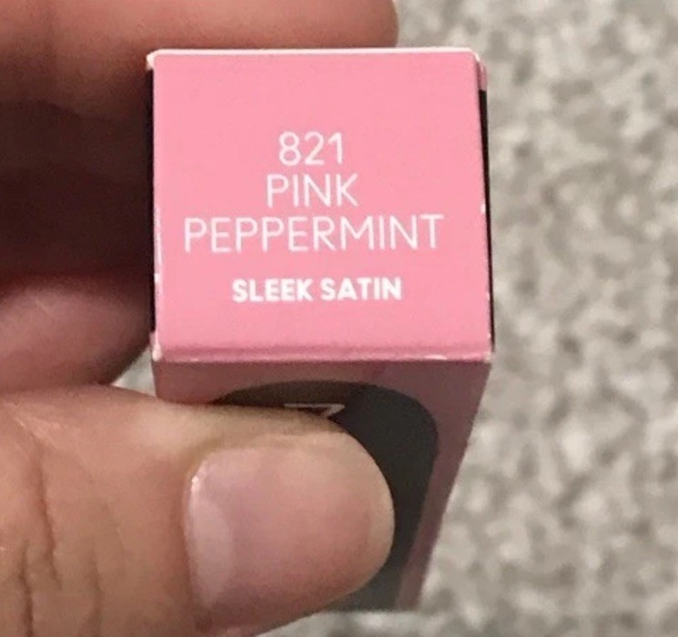 MAC Ximal Sleek Satin Lipstick 821 PINK PEPPERMINT - Full Size 3.5g / 0.12oz NIB MAC Ximal Sleek Satin Lipstick 821 PINK PEPPERMINT - Full Size 3.5g / 0.12oz NIB
