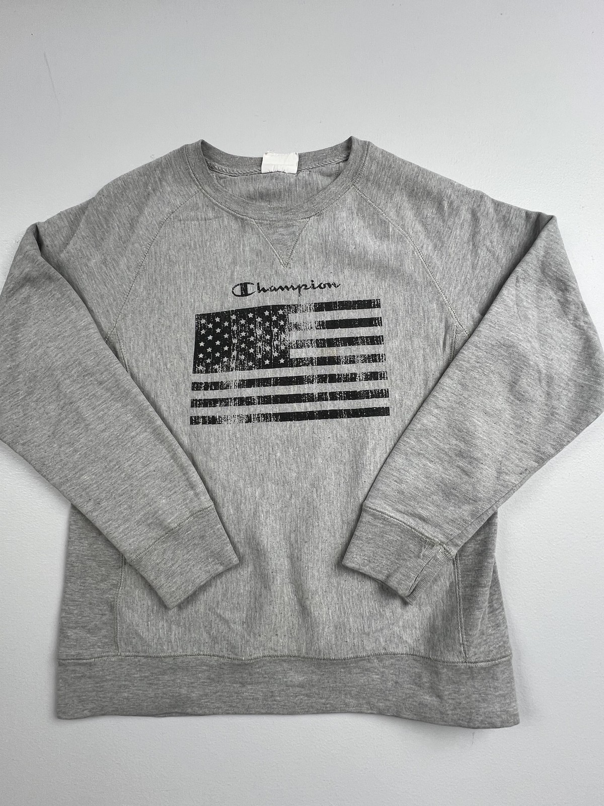 Champion Reverse Weave Sweatshirt Mens Medium Gray USA Flag Graphic Fleece