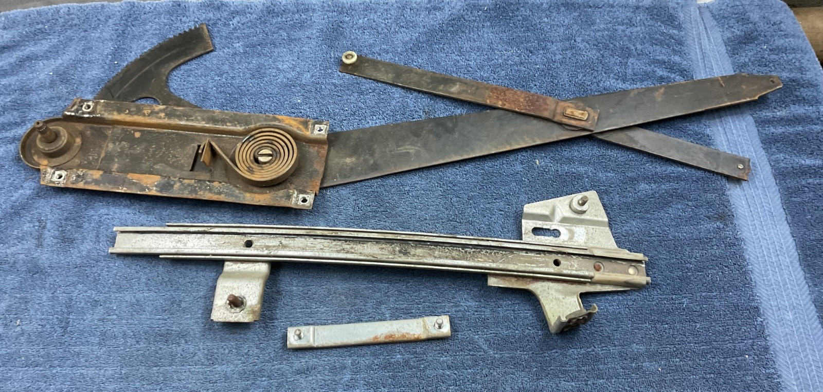 66 67 Ford Fairlane GT GTA Left Driverside Door Window Regulator & Guides 66 67 Ford Fairlane GT GTA Left Driverside Door Window Regulator & Guides