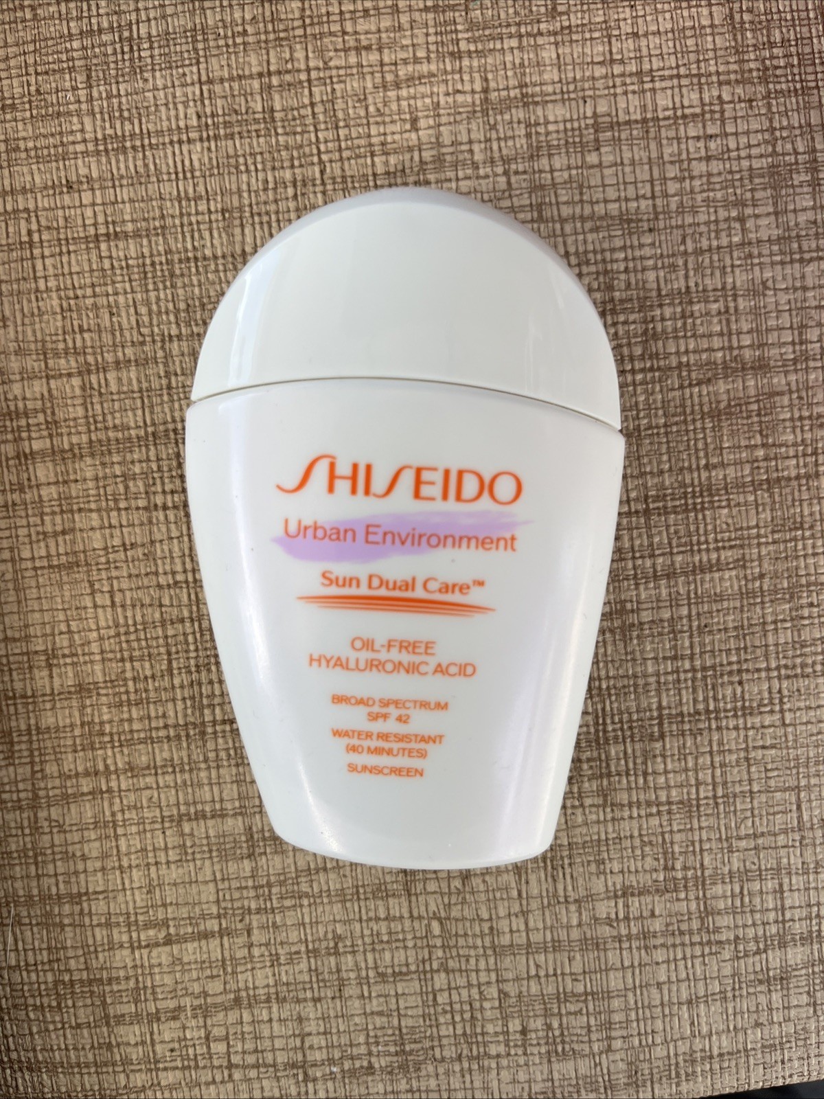 Shiseido Urban Environment Oil-Free Sunscreen SPF 42 30mL / 1 oz - New W/O Box Shiseido Urban Environment Oil-Free Sunscreen SPF 42 30mL / 1 oz - New W/O Box