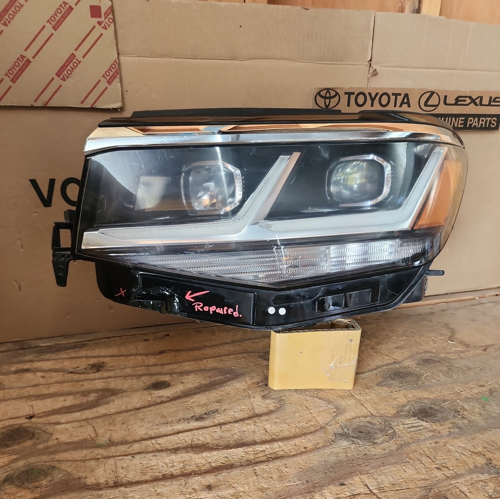 2021-2023 Volkswagen Atlas Atlas Cross Sport OEM 3CN-941-035-E 2021-2023 Volkswagen Atlas Atlas Cross Sport OEM 3CN-941-035-E