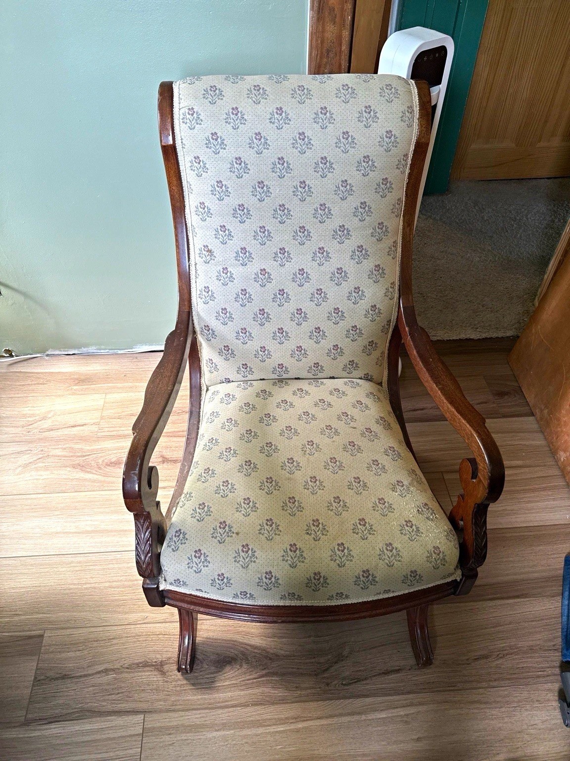Vintage Victorian-Style Carved Wood Armchair Rocker Vintage Victorian-Style Carved Wood Armchair Rocker