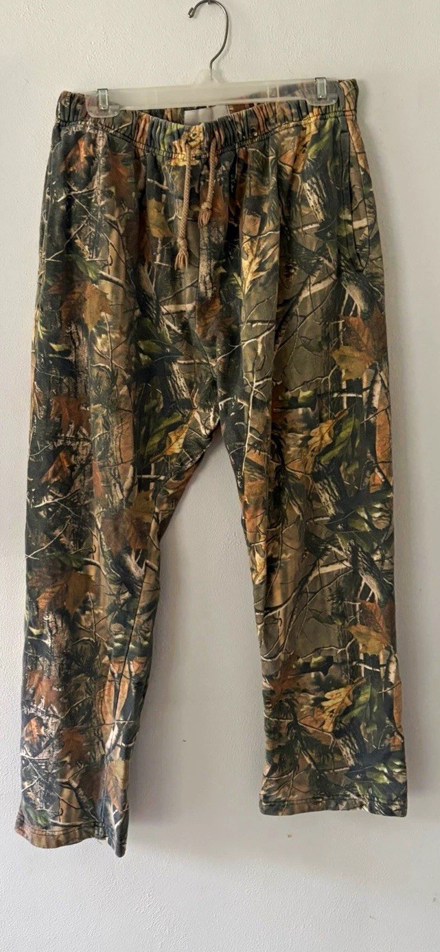 PacSun Men\'s Camo Fleece Sweatpants Drawstring Waist Pockets Size M PacSun Men\'s Camo Fleece Sweatpants Drawstring Waist Pockets Size M