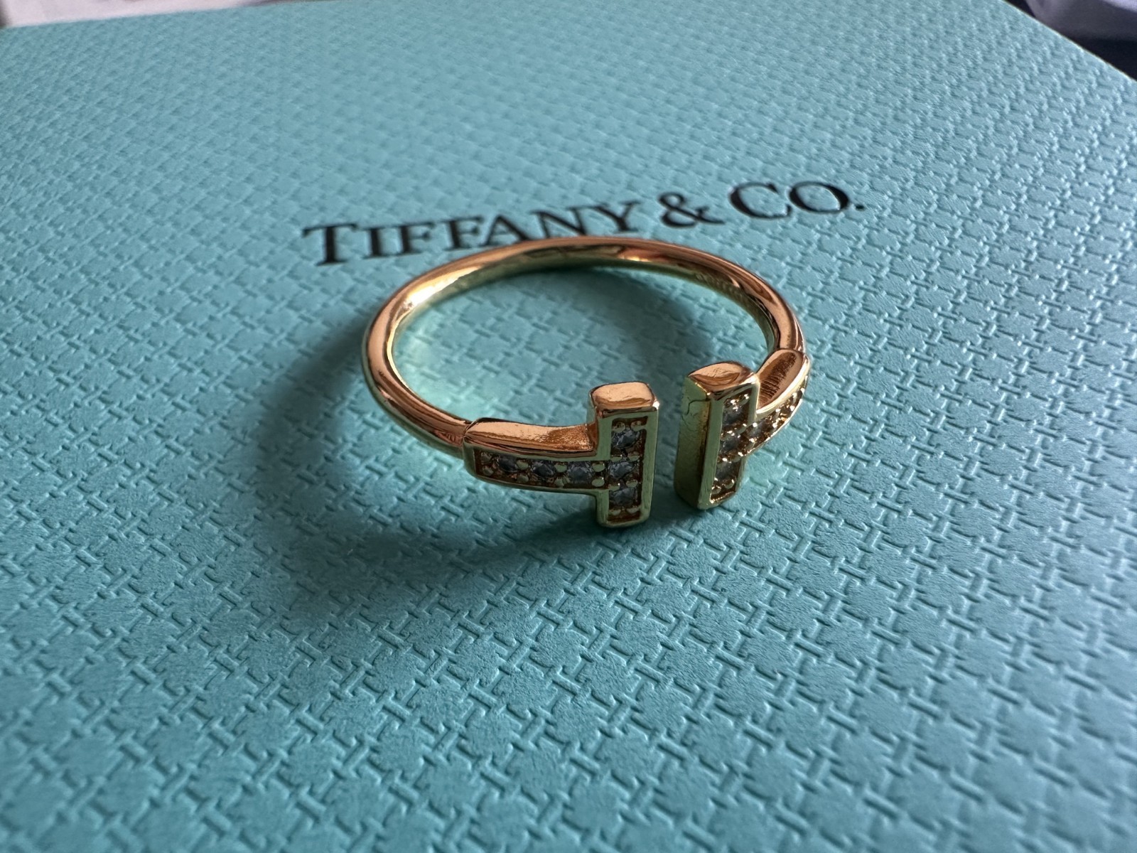 New T RingTlFANYCo18K yellow Gold Diamond Pavé Size 8 New T RingTlFANYCo18K yellow Gold Diamond Pavé Size 8