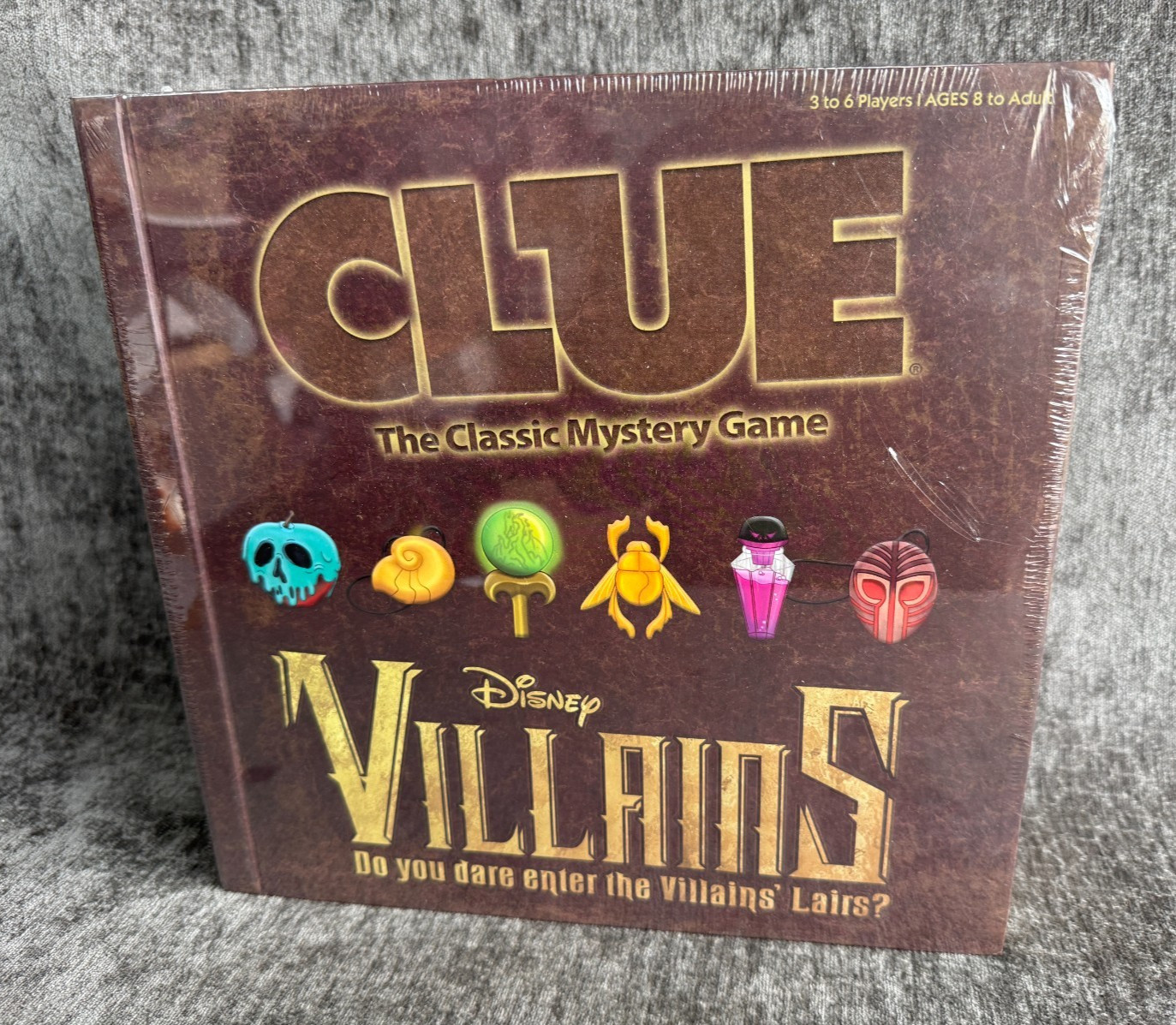 Disney Villains Clue Board Game USAOPOLY Theme Park Edition New Sealed 2020