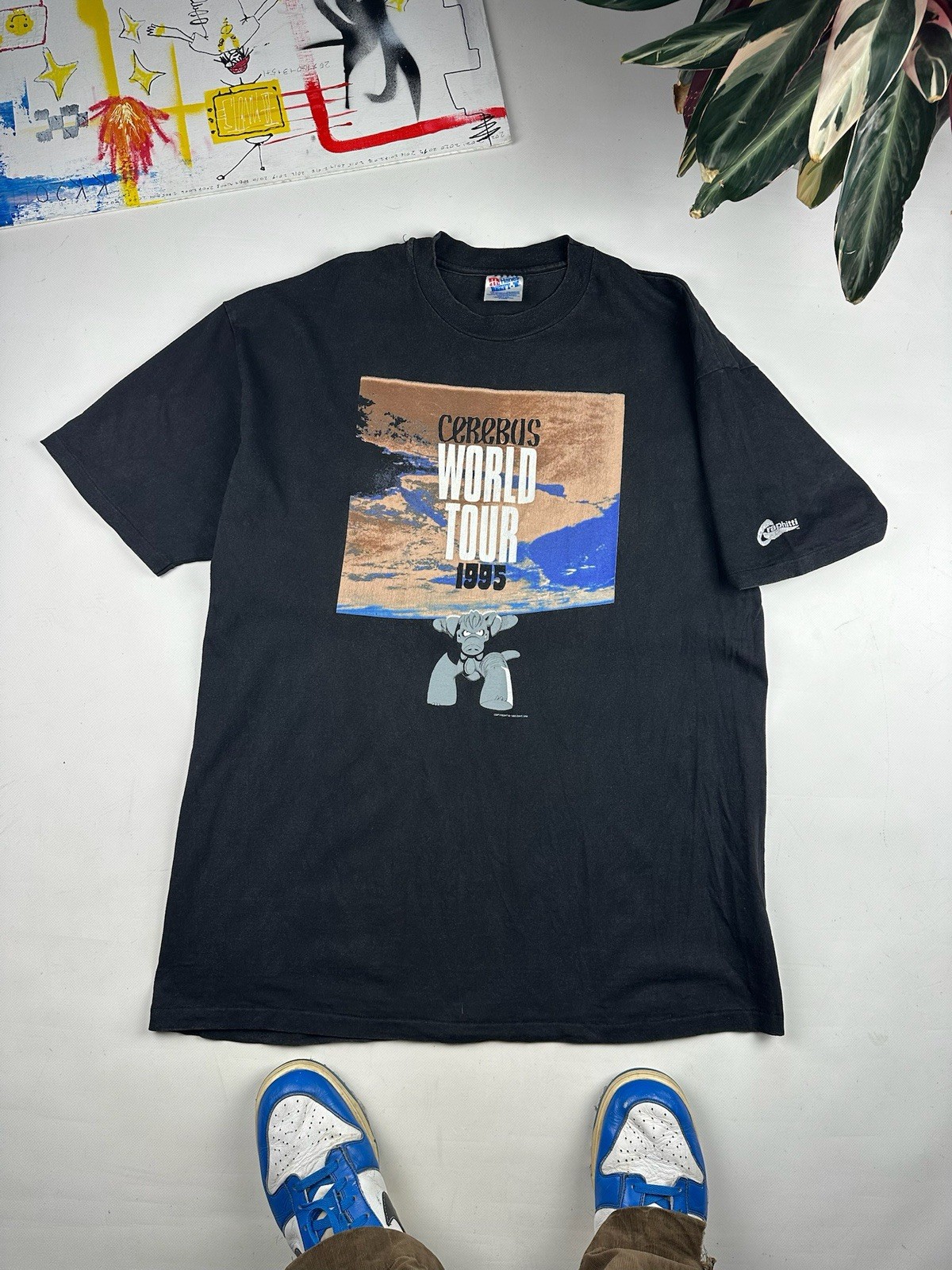 Vintage 1995 CEREBUS World Tour T-Shirt Graphitti Designs Comic The Aardvark XL Vintage 1995 CEREBUS World Tour T-Shirt Graphitti Designs Comic The Aardvark XL