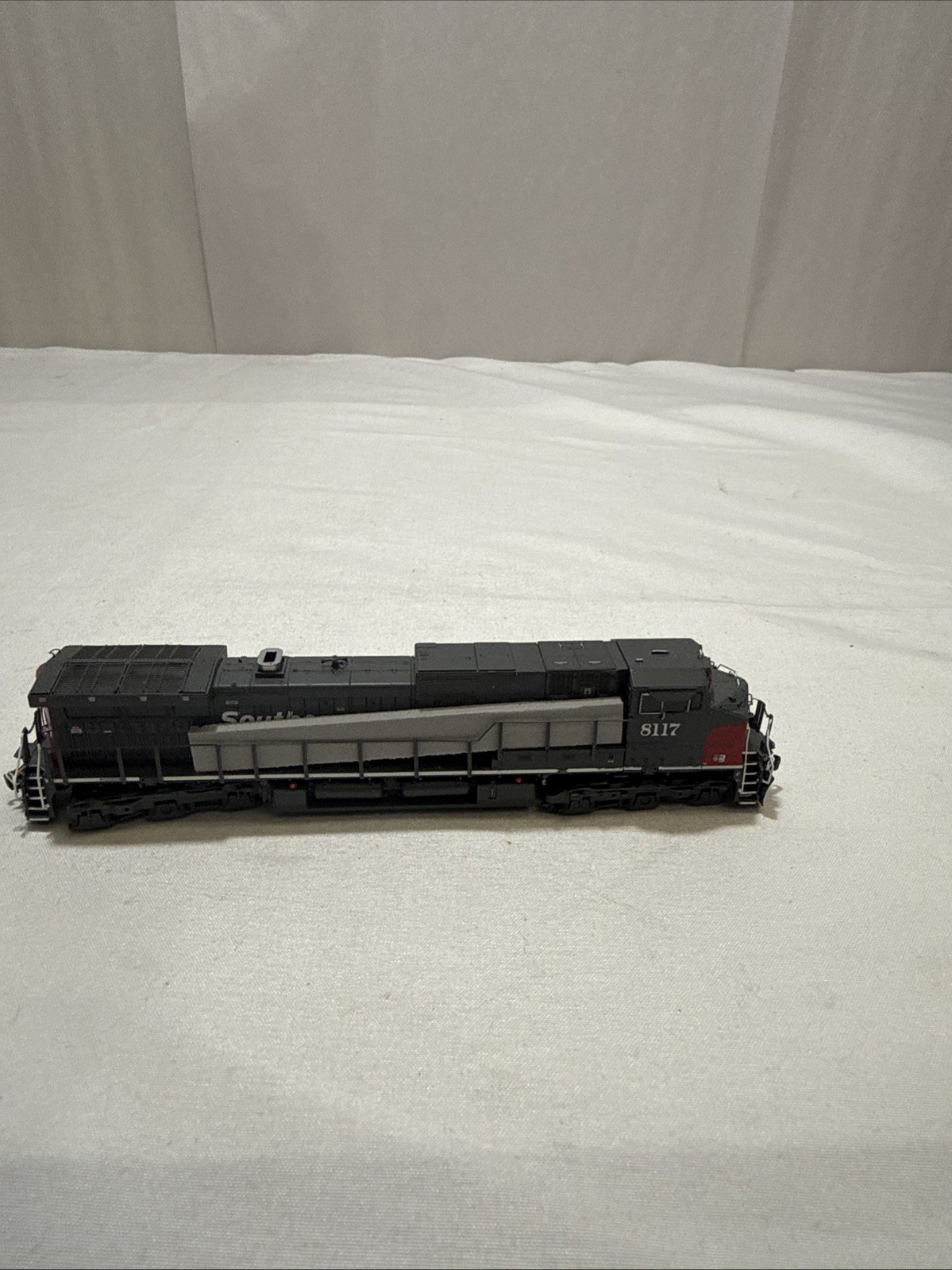 ScaleTrains N GE C44-9W Southern Pacific #8117 DCC SXT31884 New Open Box