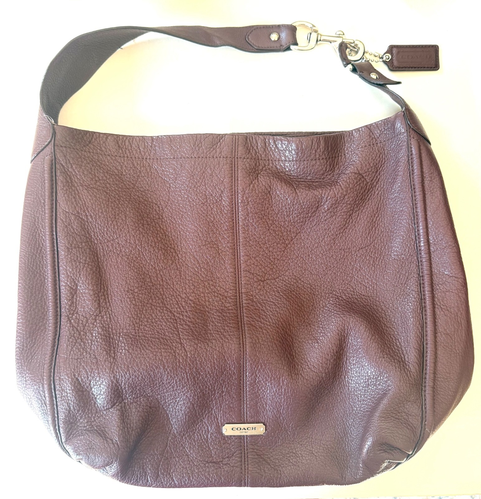 Coach Avery Pebble Leather Hobo Shoulder Bag F23309 Oxblood Brown