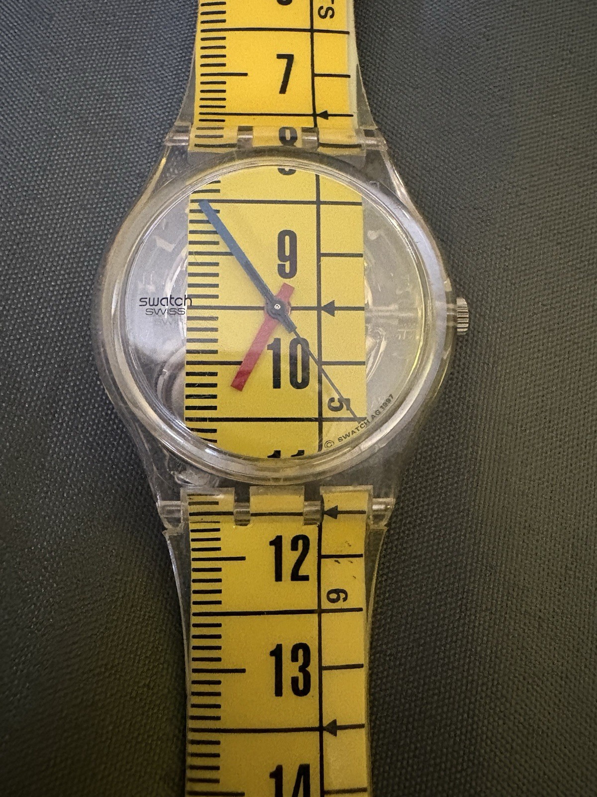 Vintage 1998 Swatch Gent METRICA GK263 Tape Measure Yellow Watch - Fresh Battery Vintage 1998 Swatch Gent METRICA GK263 Tape Measure Yellow Watch - Fresh Battery