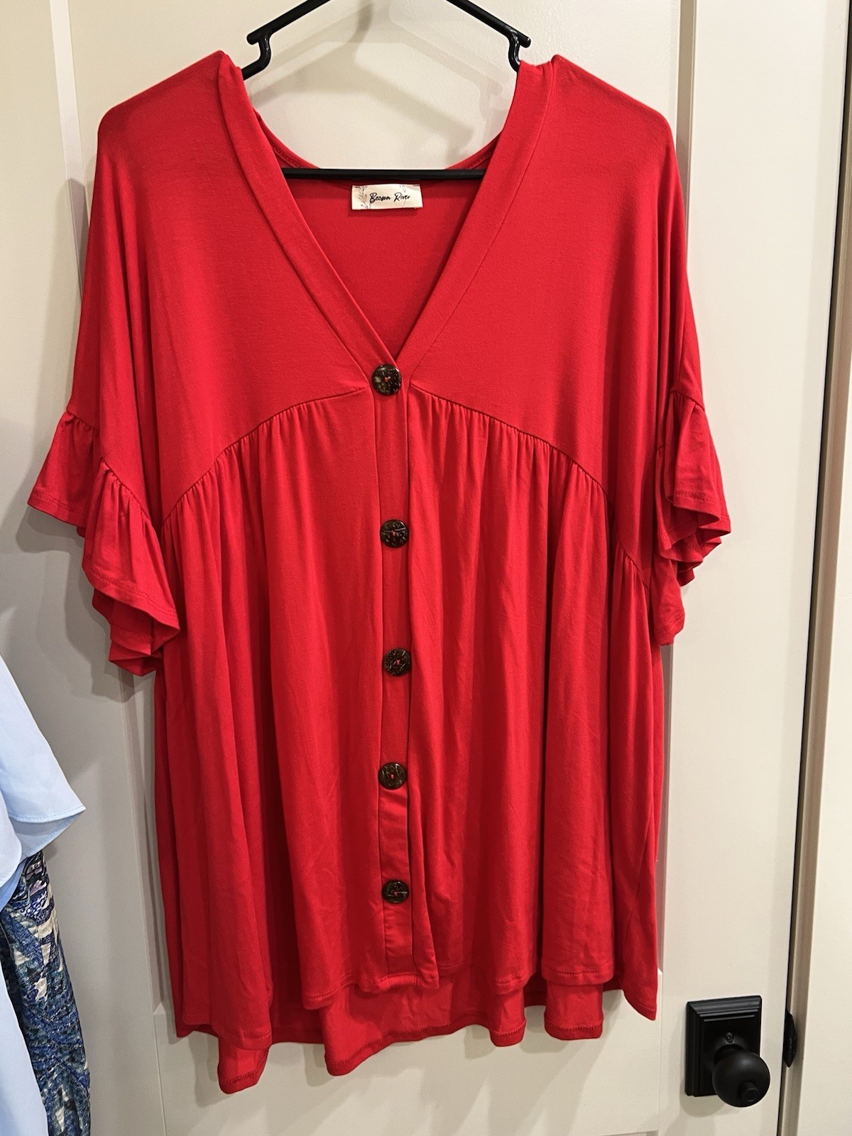 Boutique Women’s Red Solid V-Neck Button Front Flutter Sleeve Blouse Plus 1X