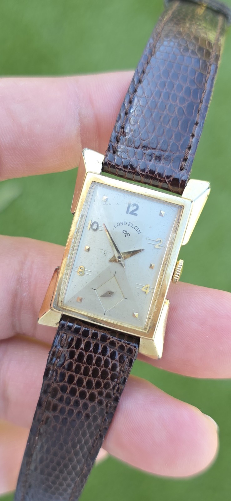 Vintage 1950\'s Lord Elgin Hourglass 4630 Cal 559 21 Jewel Men\'s 14kGF Watch 