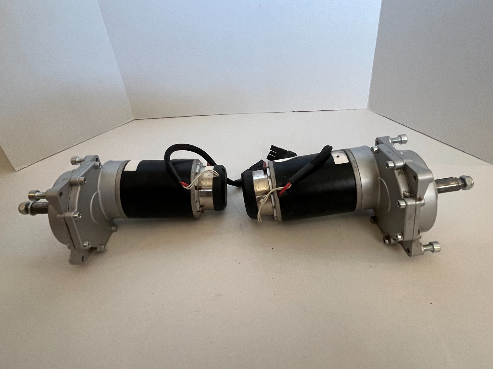 Jazzy Pride Motor Left and Right Motors PC-MP3CM-AR Jazzy Elite