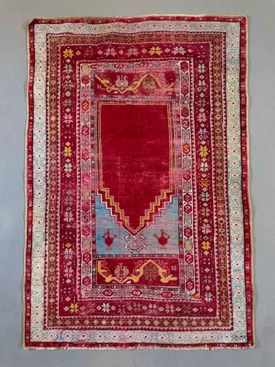 LATE 19TH CENTURY ANATOLIAN PRAYER RUG 