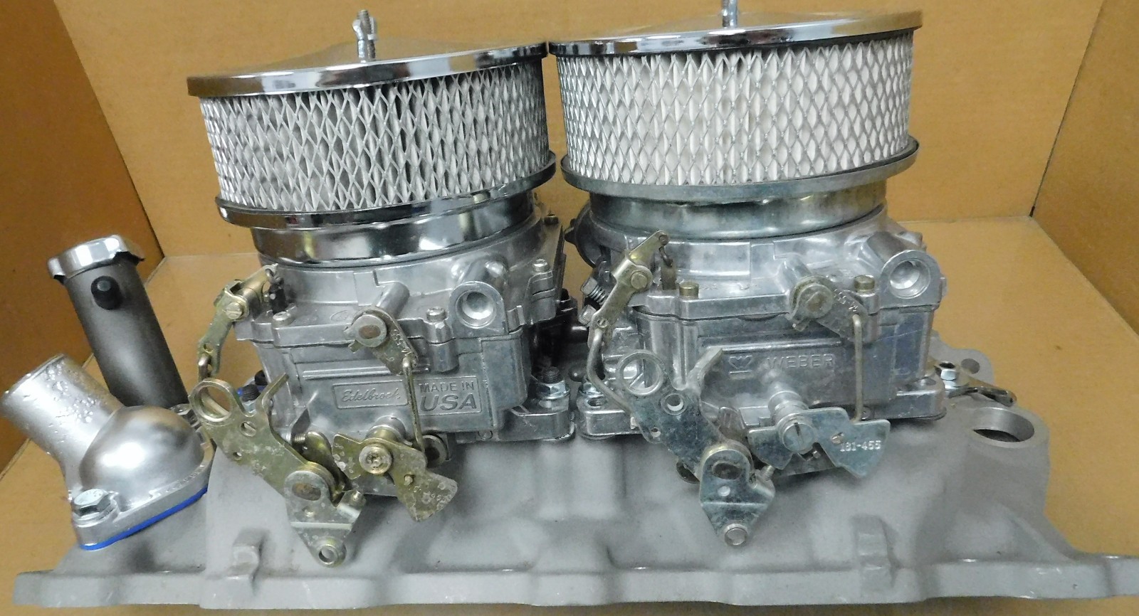 Edelbrock 5425 C26 SB Chevy Dual Quad Intake W/1405/1406 Carbs, Neck, Fill Tube