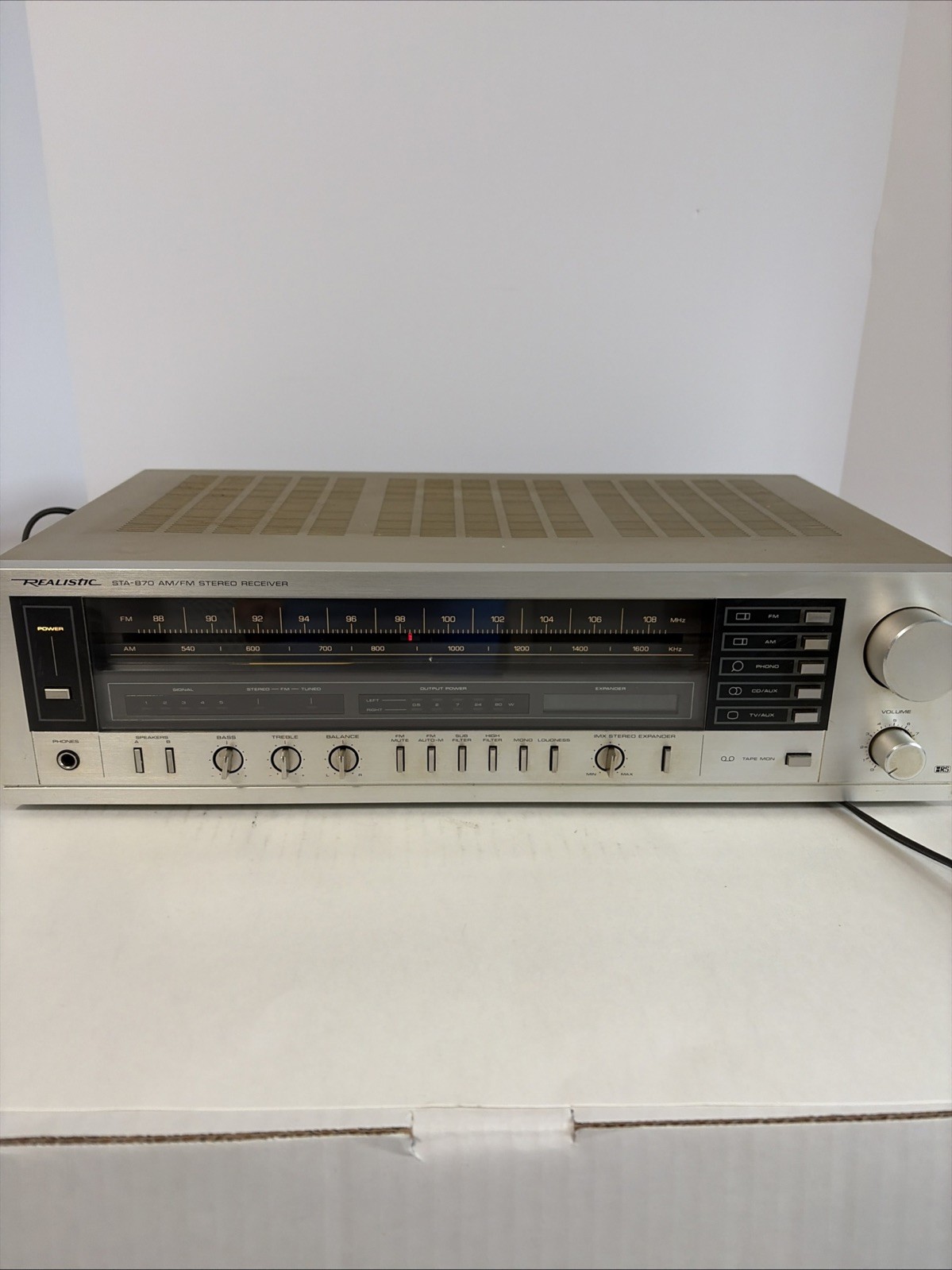 Vintage Realistic STA-870 AM/FM Stereo Receiver 1986 65 WPC Tested Working Vintage Realistic STA-870 AM/FM Stereo Receiver 1986 65 WPC Tested Working