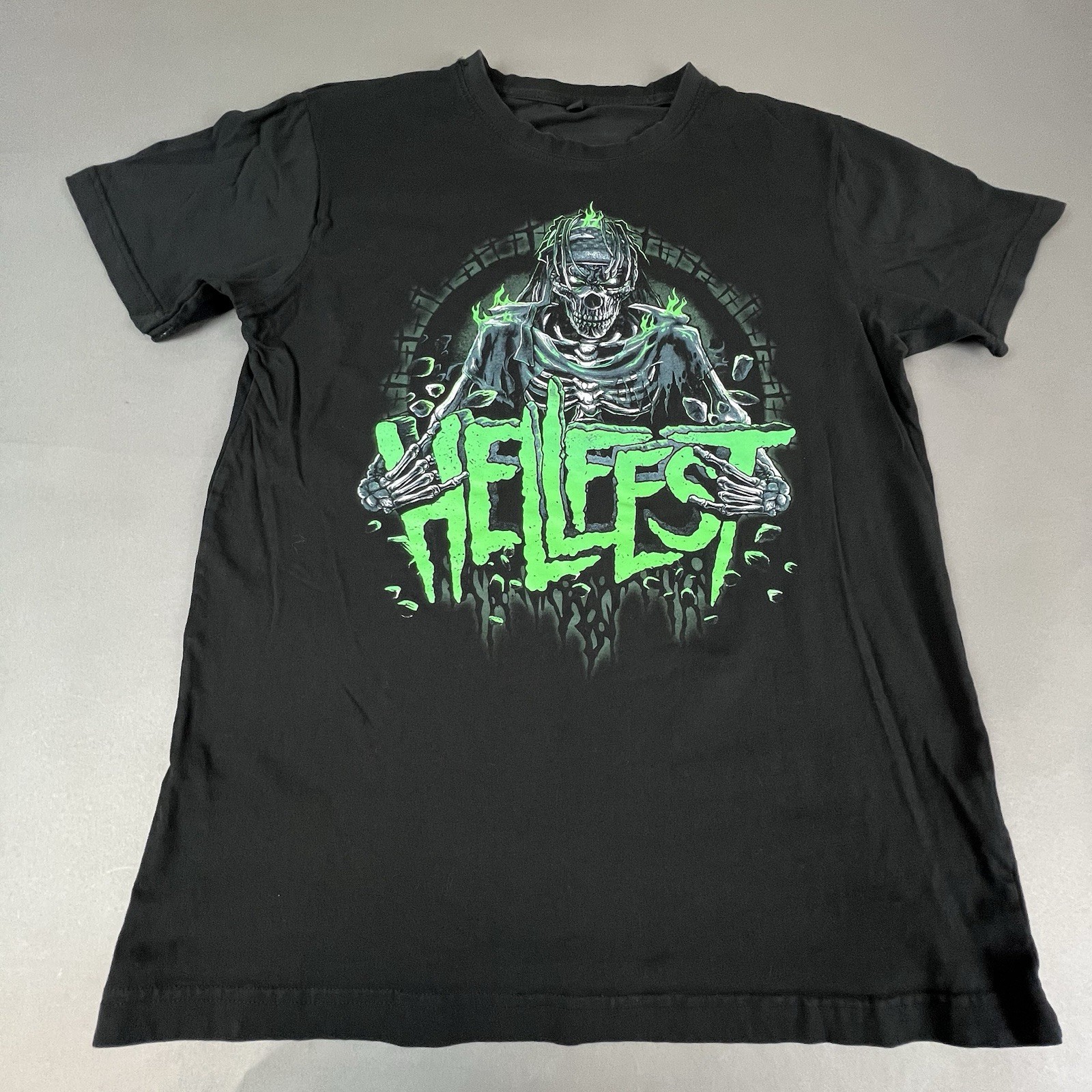 Hell Fest T Shirt Men Size Large Black Green France 2022 Grunge Rock Heavy Metal