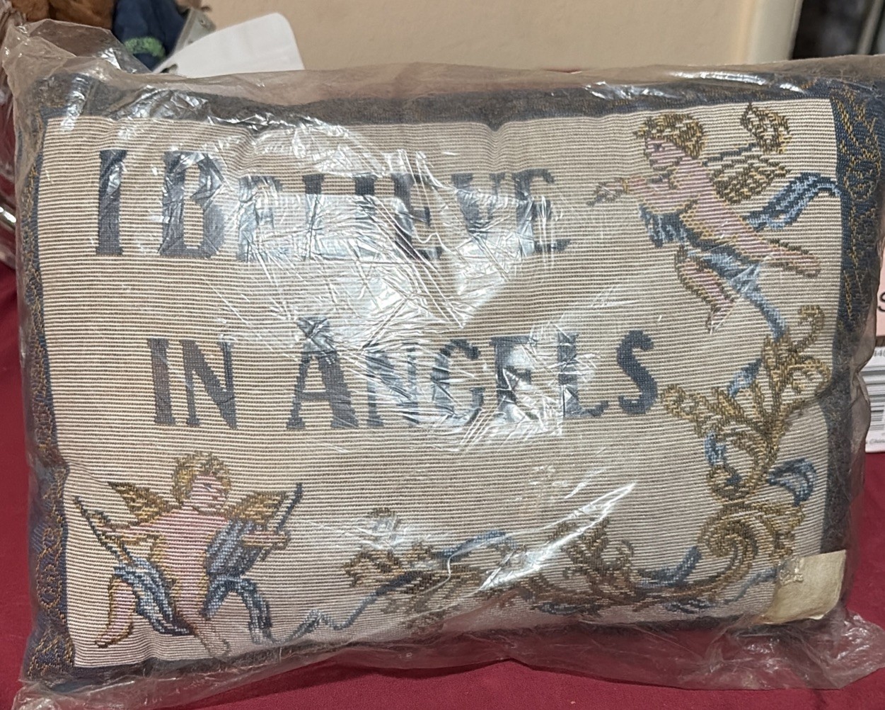 Vintage ‘I Believe In Angels’ Tapestry Accent Pillow – Small Rectangular” New Vintage ‘I Believe In Angels’ Tapestry Accent Pillow – Small Rectangular” New