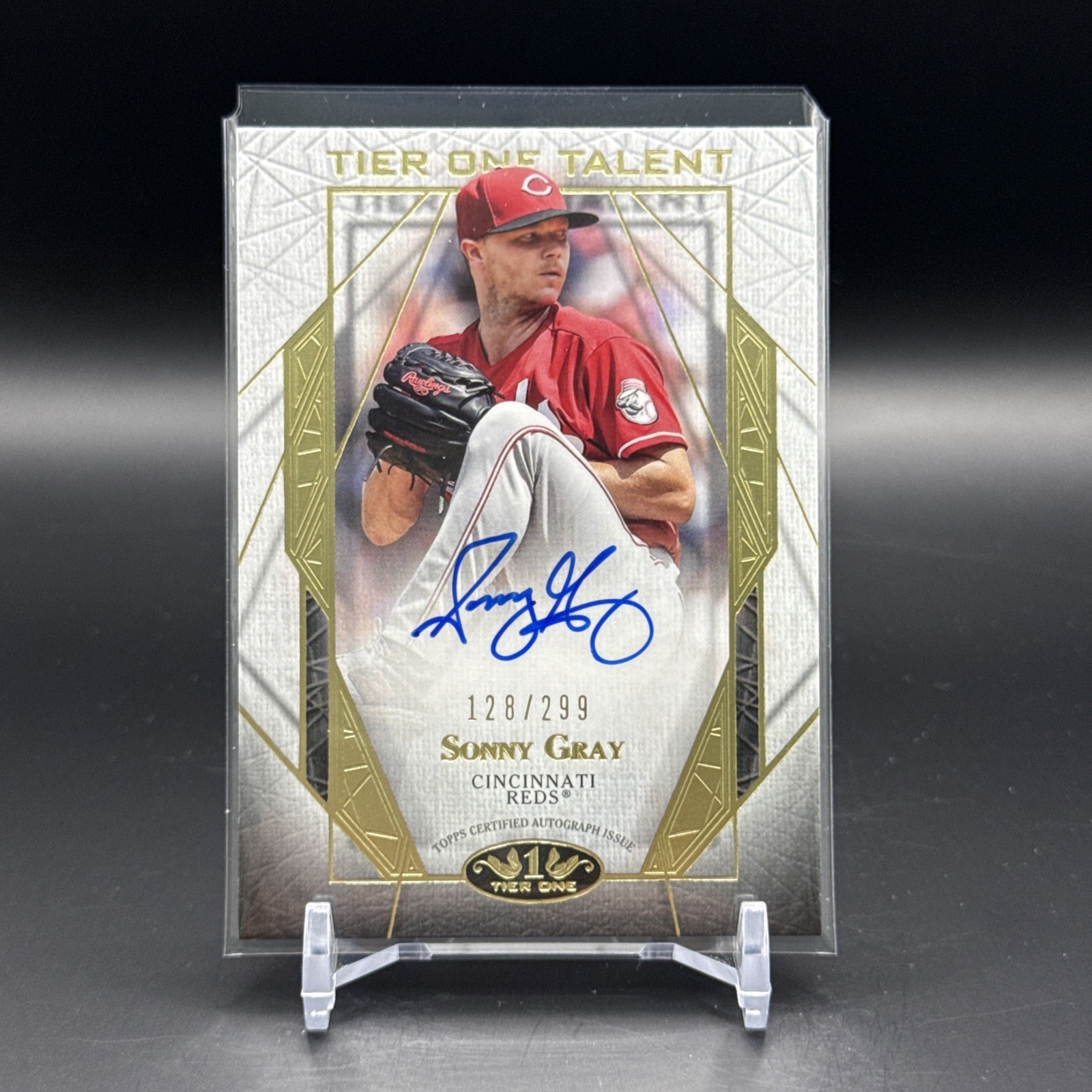 2022 Topps Tier One Sonny Gray Tier One Auto #T1TA-SGR 128/299 - Reds 2022 Topps Tier One Sonny Gray Tier One Auto #T1TA-SGR 128/299 - Reds