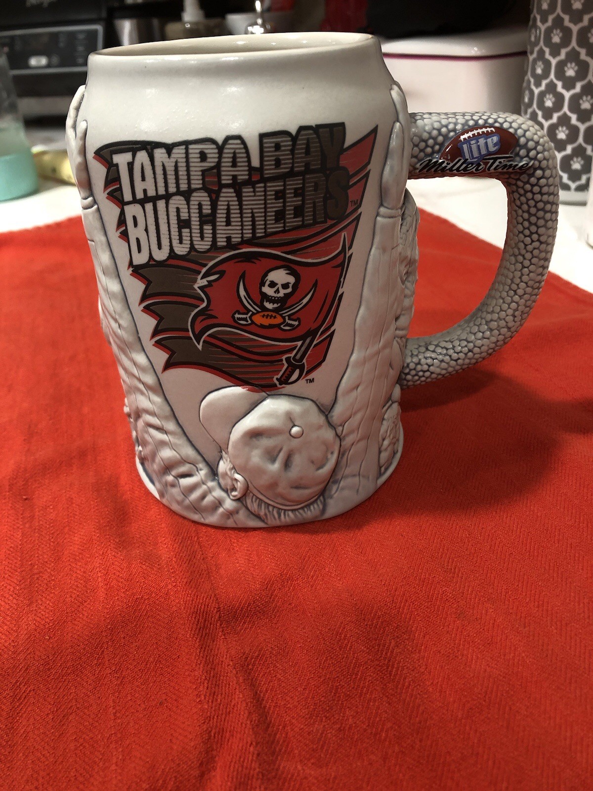 Tampa Bay Buccaneers Miller Lite Beer Stein Mug NFL 1st In A Series 24 Oz. Tampa Bay Buccaneers Miller Lite Beer Stein Mug NFL 1st In A Series 24 Oz.