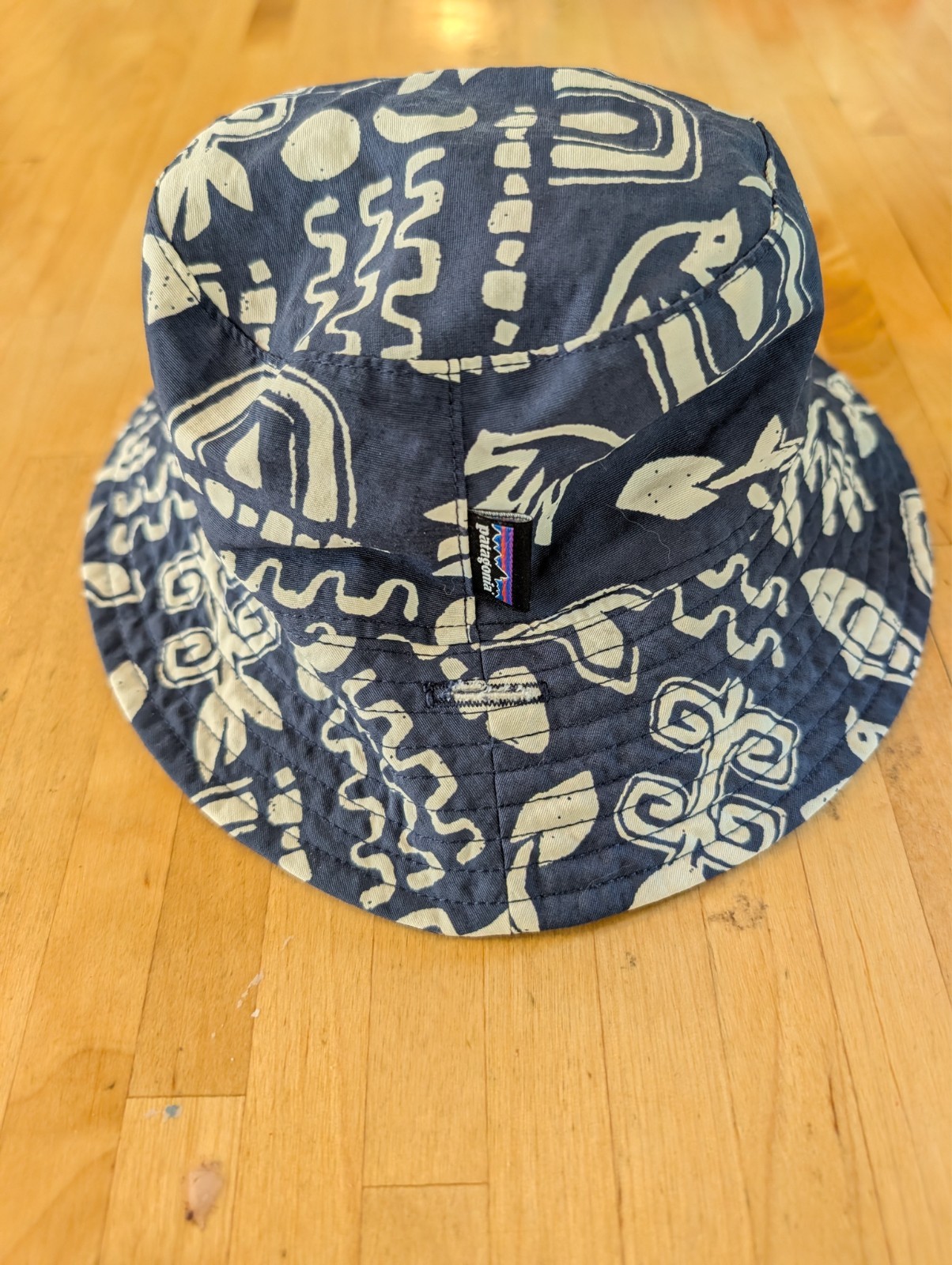 Patagonia 3-6 months blue sun hat Patagonia 3-6 months blue sun hat