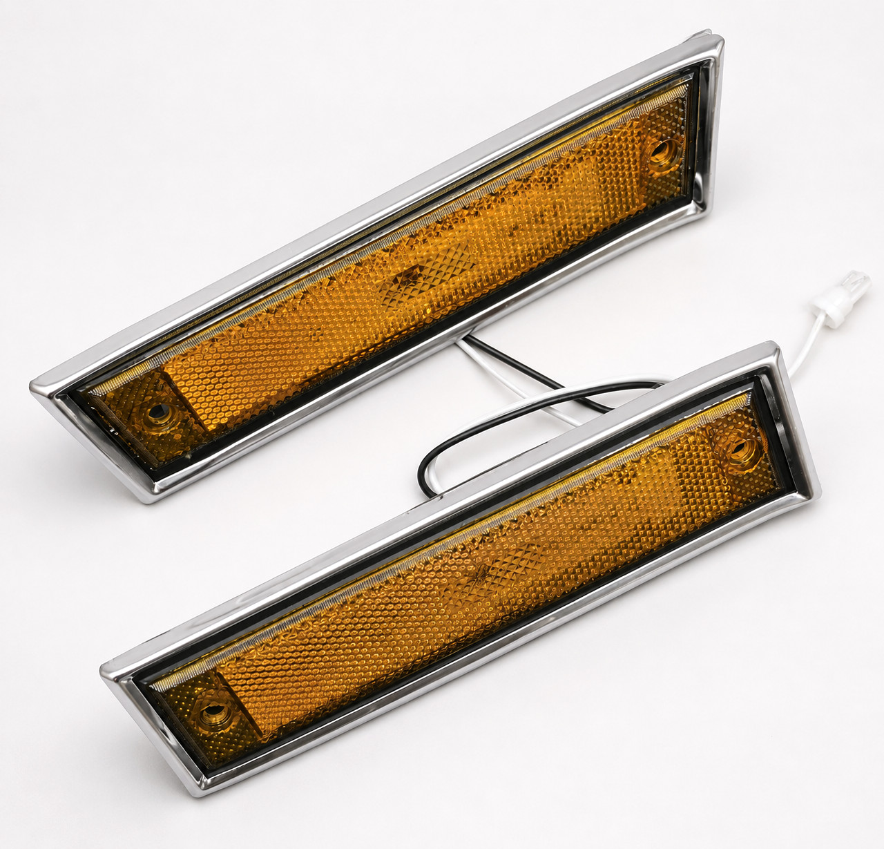 1981-1991 Chevy GMC Truck C10 Pickup Suburban LED Front Side Marker Lights Pair