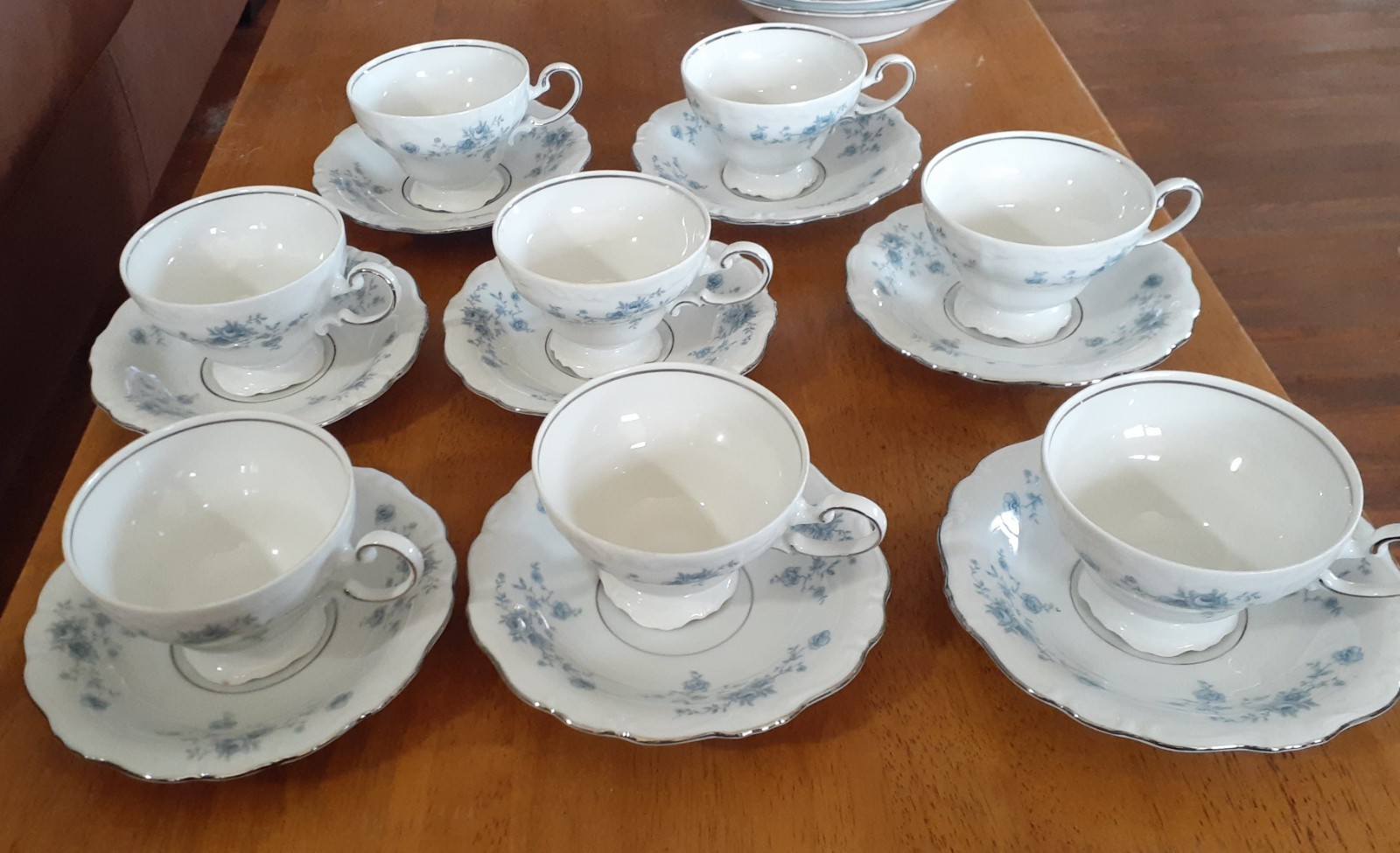 Johann Haviland Blue Garland Bavaria Germany Footed Cups & Saucers Set of 8 EUC Johann Haviland Blue Garland Bavaria Germany Footed Cups & Saucers Set of 8 EUC