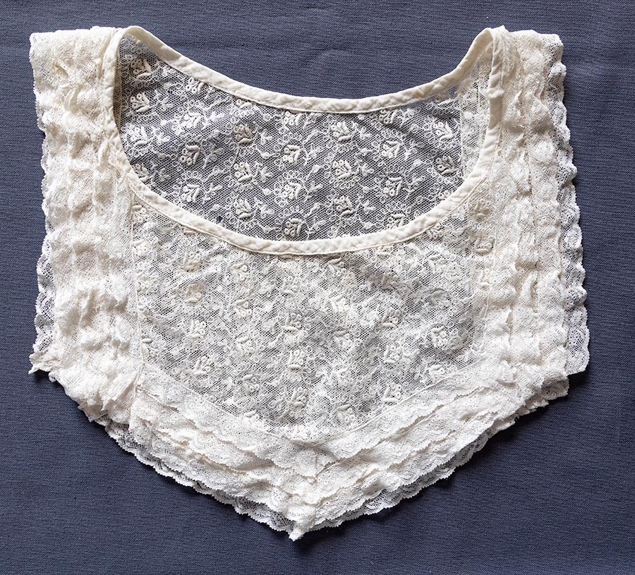 Vintage White Floral NET LACE COLLAR w/RUFFLED EDGE Handmade Victorian Style