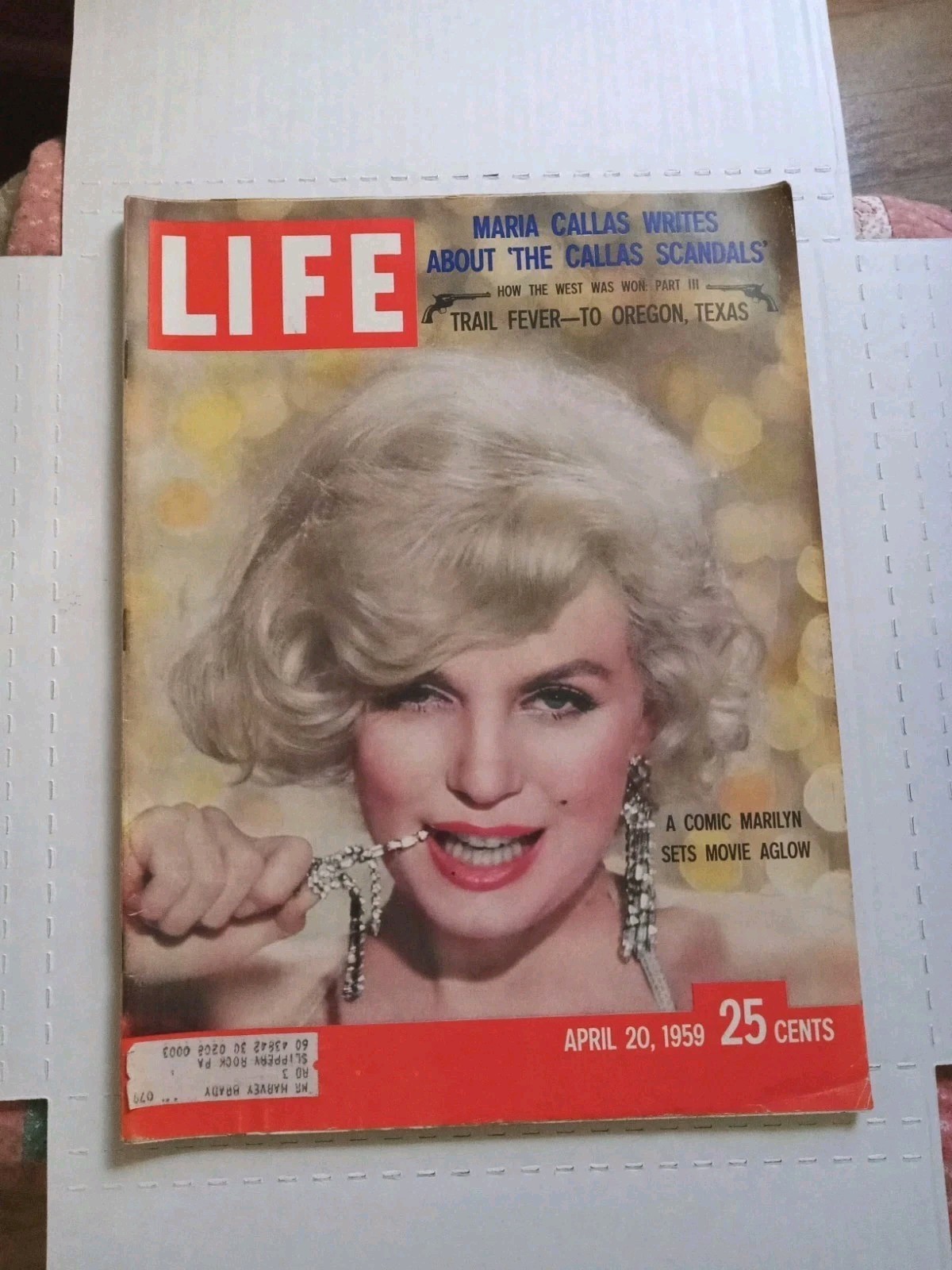 Vintage Life Magazine -  April 20, 1959 featuring Marilyn Monroe - Complete 