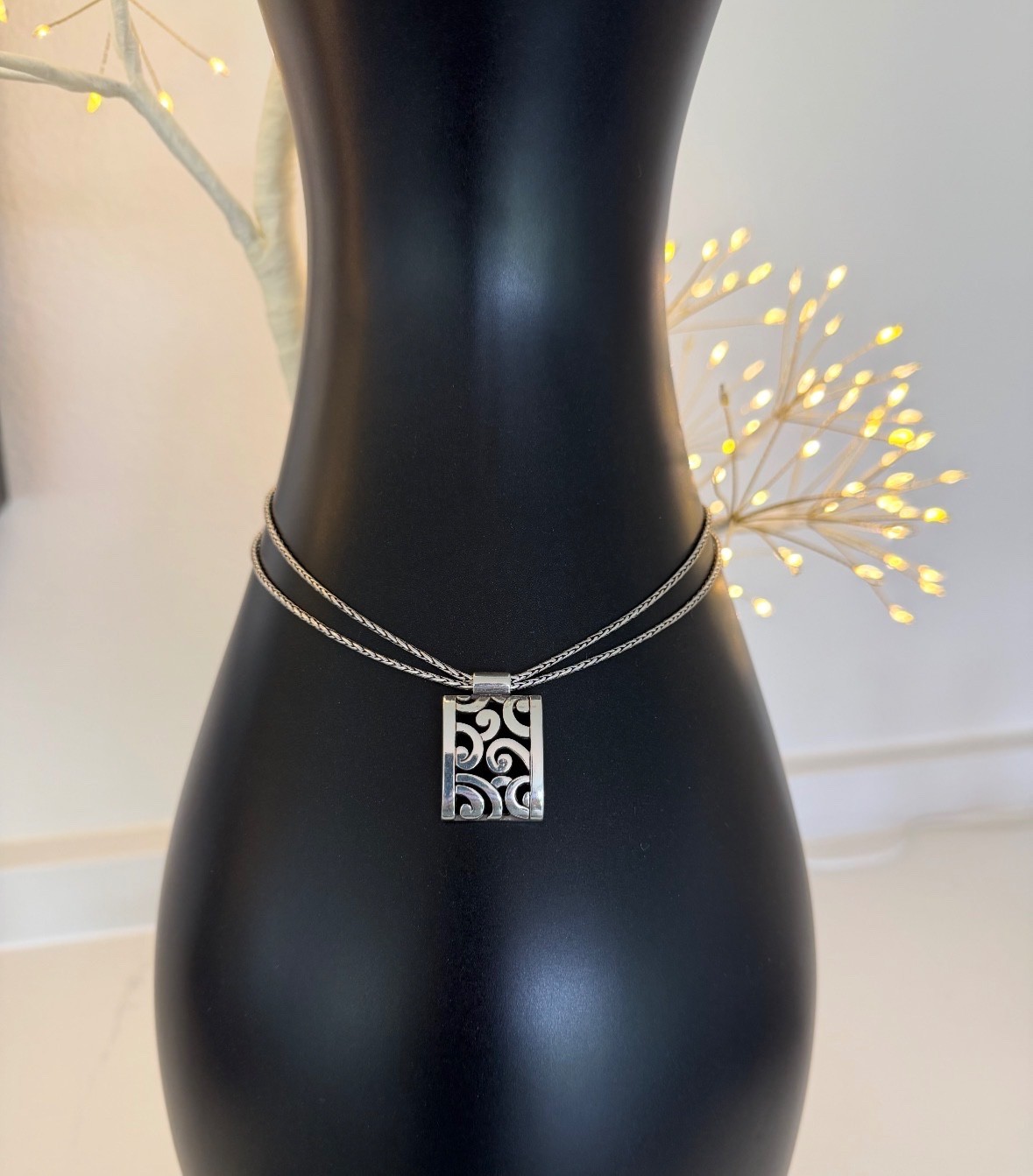Brighton Deco Lace Dual Chain Adjustable Length Necklace Excellent Condition