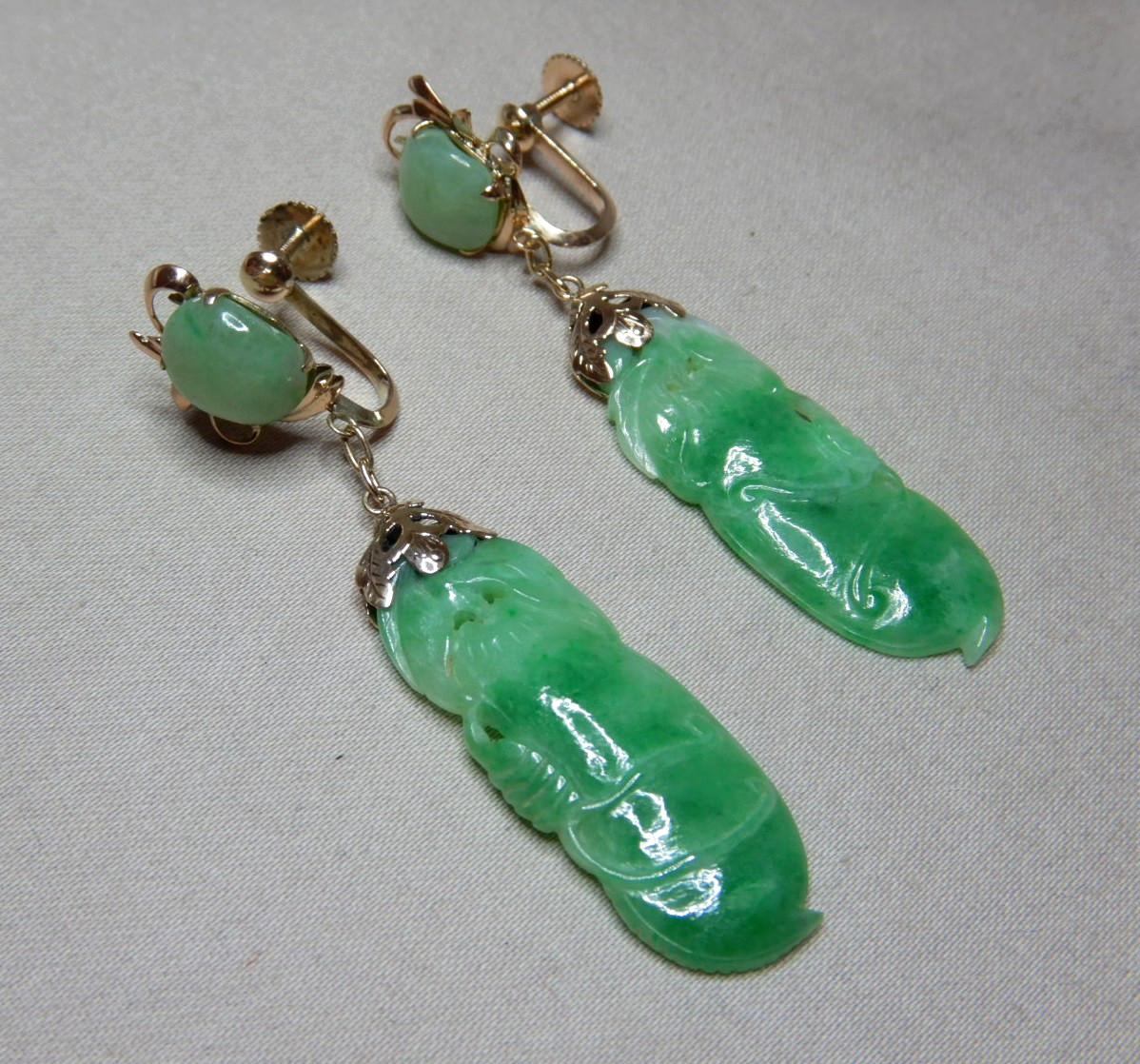 Vintage 14ct Gold And Carved Jade Drop Screw Back Earrings 53mm Drop    4284