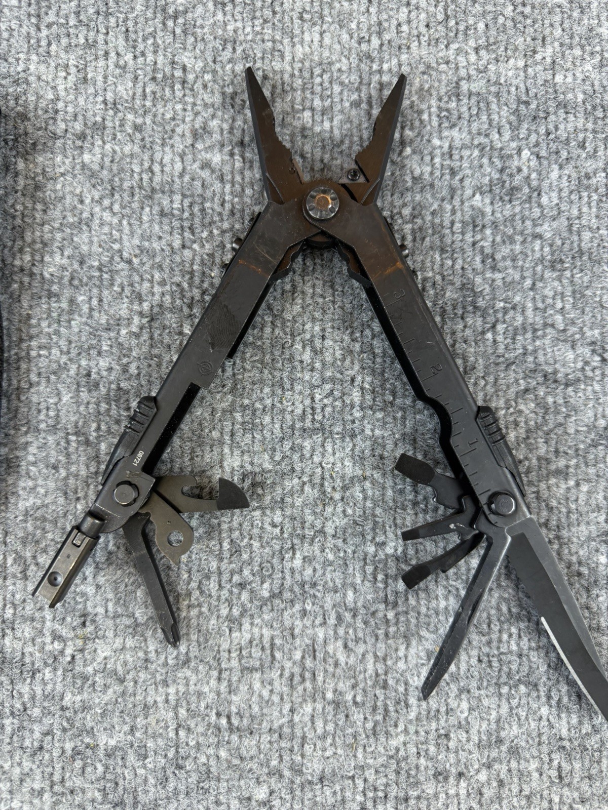 Gerber MP600 Sight Multi-Plier Tool Genuine Military w/ Sheath Gerber MP600 Sight Multi-Plier Tool Genuine Military w/ Sheath