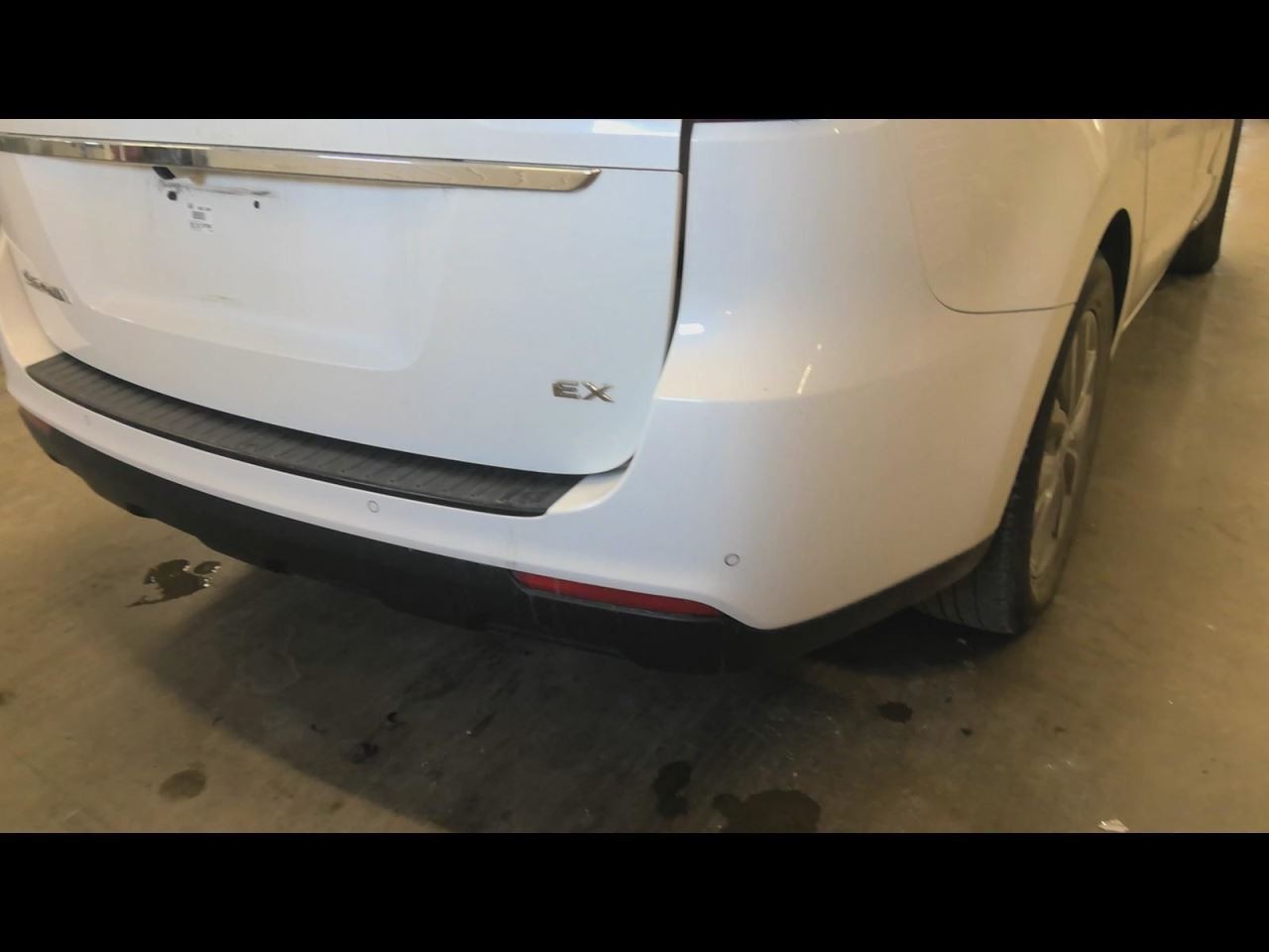 (LOCAL PICKUP ONLY) Rear Bumper Without Skid Plate With Park Assist Fits 19-21 S
