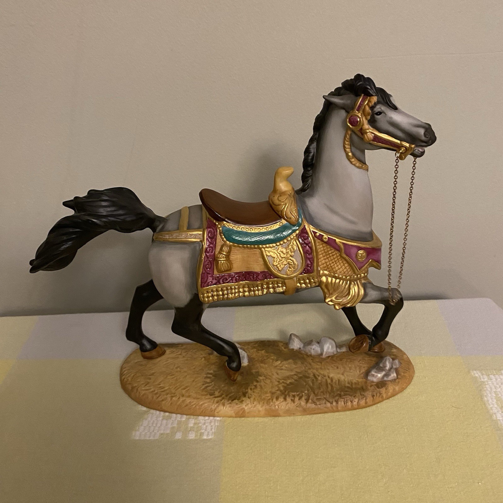 Ultra Rare FRANKLIN MINT  Arabian Nativity Horse By Gianni Benvenuti
