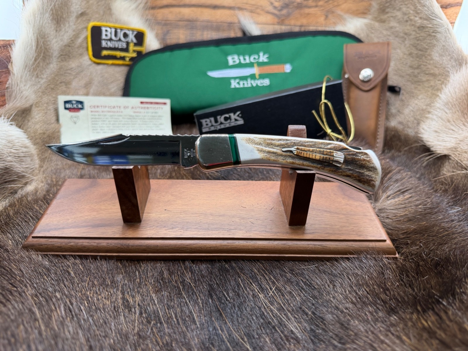 Buck WBC 110 Knife Stag Handle Stainless Blade & Feature Leather Sheath Mint Box