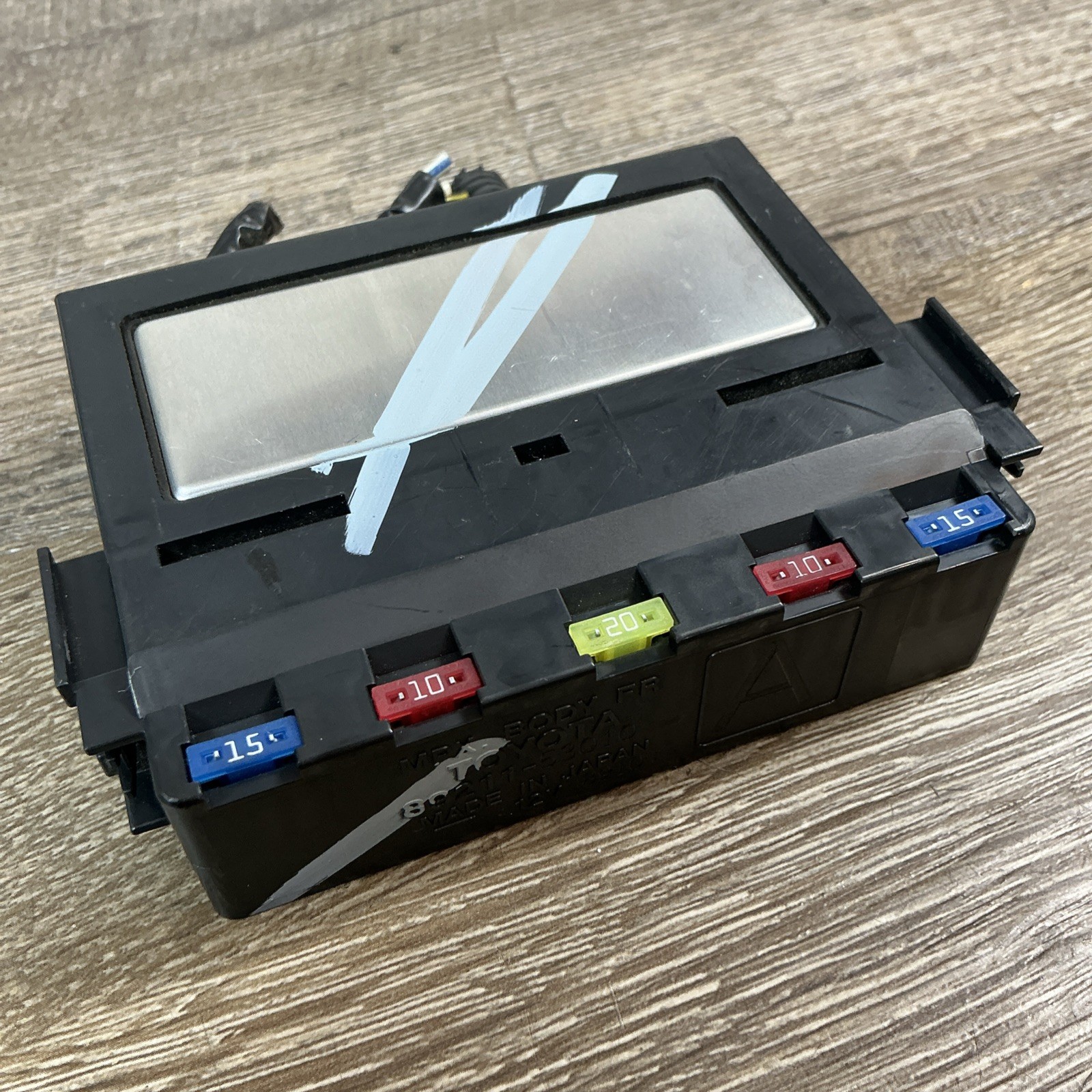 2005-2015 Lexus Is250 Multiplex Body Control Module 89211-30030 2005-2015 Lexus Is250 Multiplex Body Control Module 89211-30030