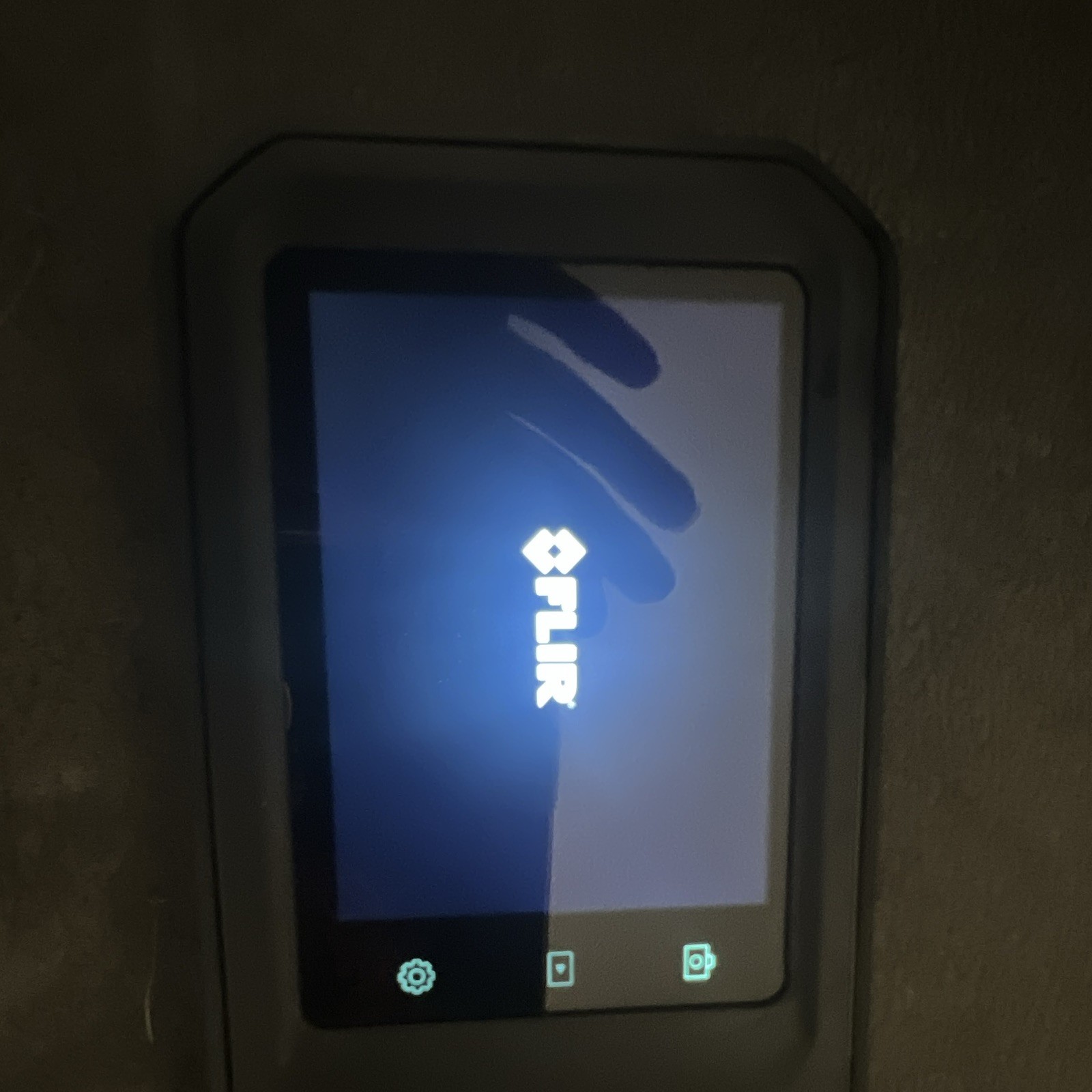 FLIR Cx-Series Compact Thermal Imaging Camera, Temp Range Up to 400°C/752°F FLIR Cx-Series Compact Thermal Imaging Camera, Temp Range Up to 400°C/752°F