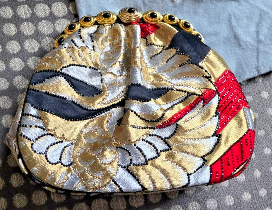 VTG Judith Leiber Embroidered Needlepoint Floral Clutch Shoulder Bag w/ Access.