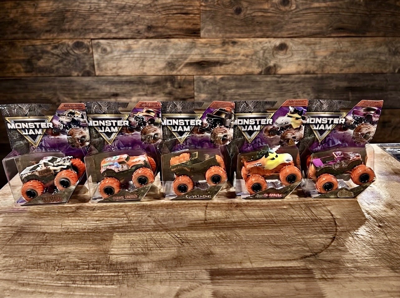 Monster Jam Spooky Collection 1:64 Diecast 2026 Halloween 5pc