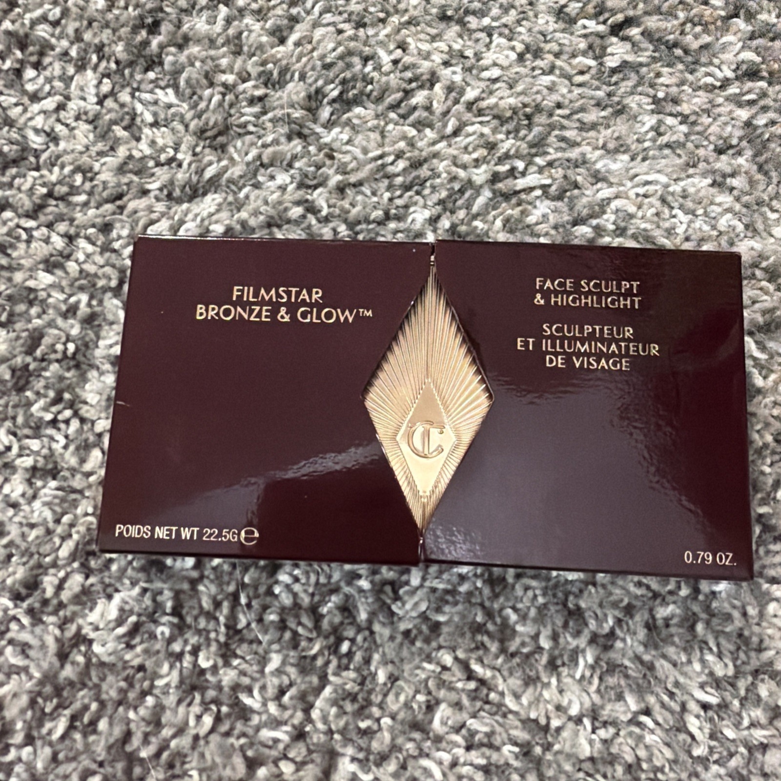 NIB CHARLOTTE TILBURY FILMSTAR BRONZE AND GLOW FULL SIZE LIGHT TO MEDIUM 