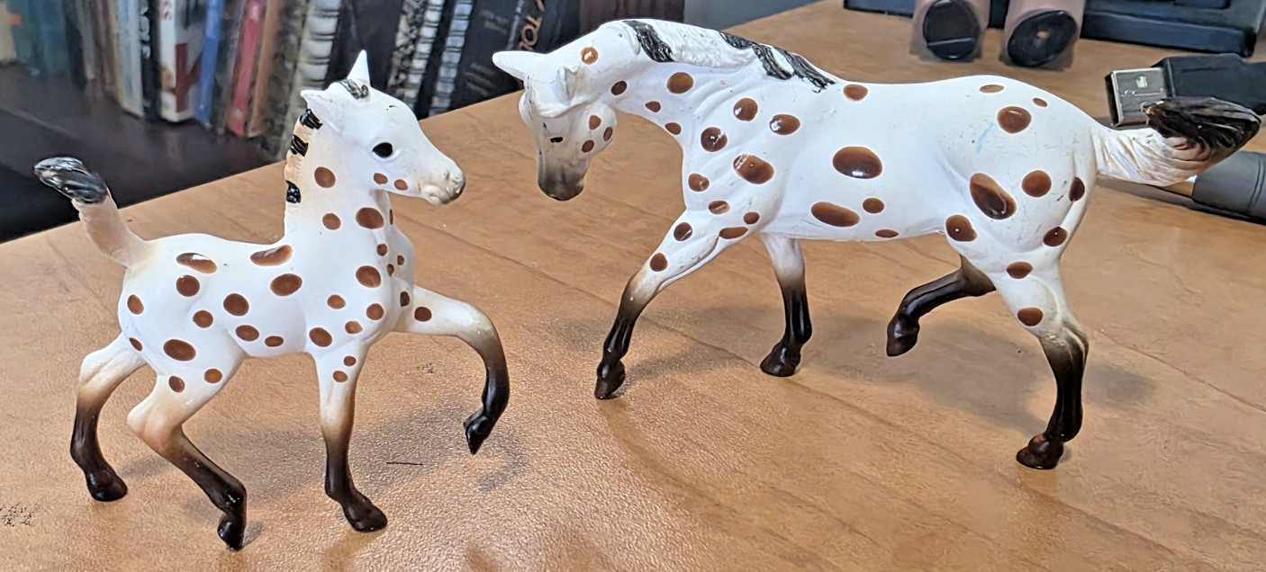 Breyer Reeves Stablemates Dude Ranch Horse Play Set #5308 Appaloosa Mare & Foal
