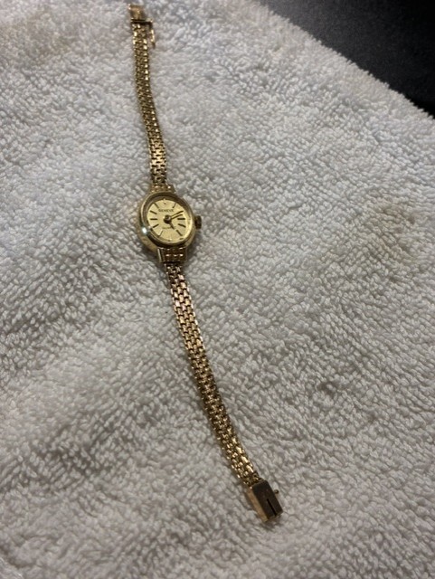 Geneve Quartz Ladies 14K Yellow Gold Bracelet Wrist Watch Vintage