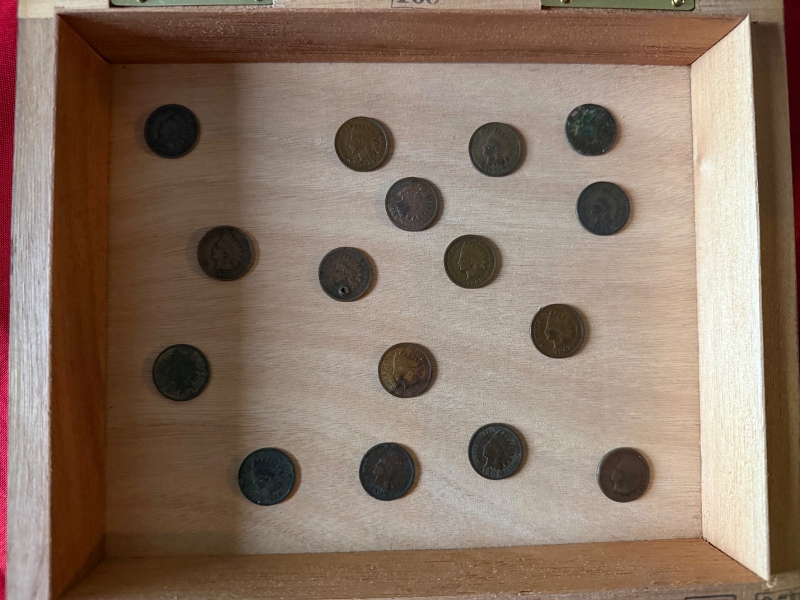 LOT OF 16 ANTIQUE  UNSORTED INDIAN HEAD PENNIES coin collection