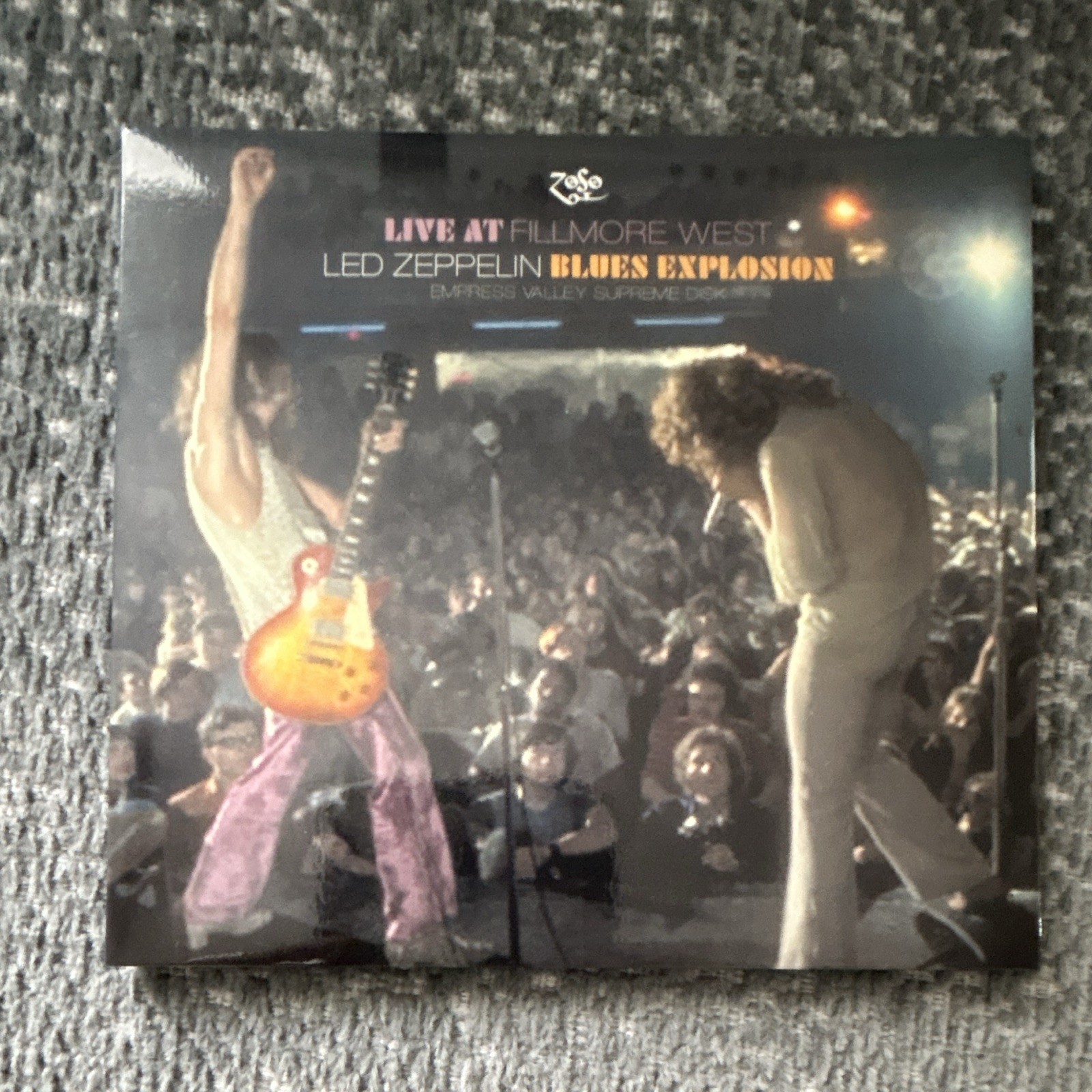 Led Zeppelin Live at Fillmore West: Blues Explosion 2CD Live 4/27/69 LIKE NEW. Led Zeppelin Live at Fillmore West: Blues Explosion 2CD Live 4/27/69 LIKE NEW.