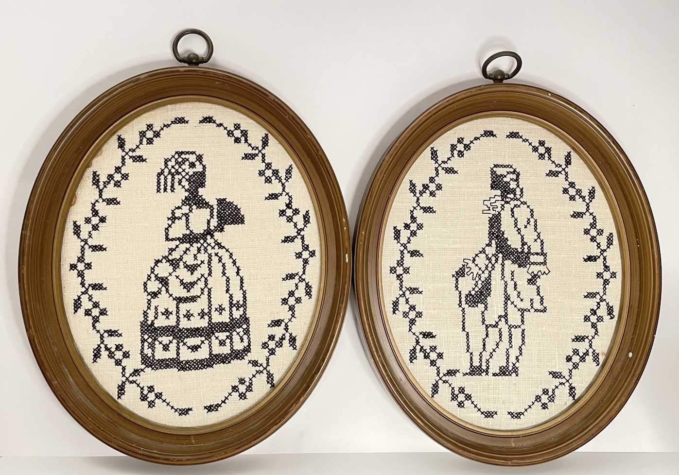 Vintage Cross Stitch Victorian Man Woman Silhouette Wall Art Set 2 Oval Frames