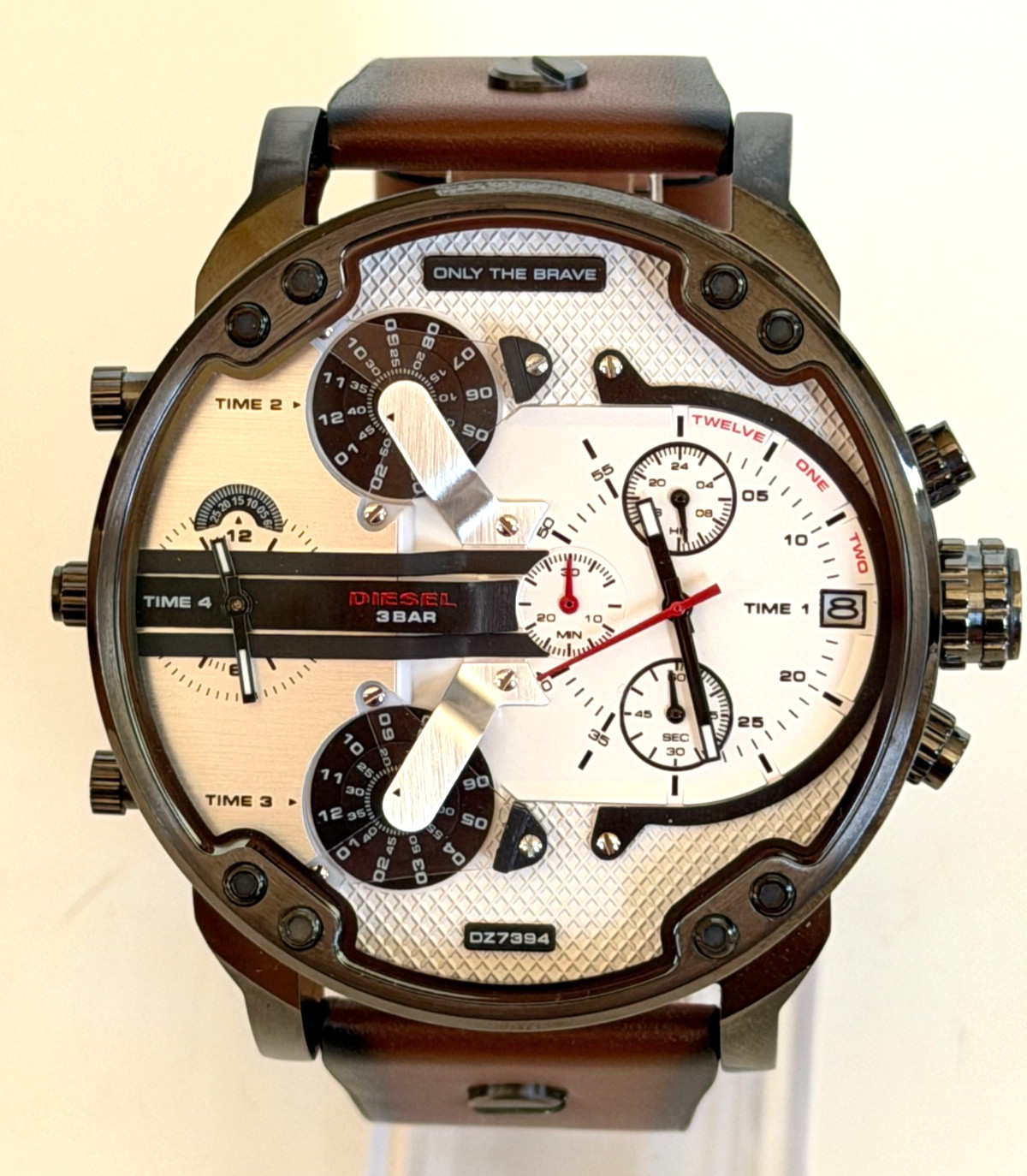 Diesel DZ7394 Mr Daddy Gunmetal Chronograph Brown Leather Strap Watch BNWT $395 Diesel DZ7394 Mr Daddy Gunmetal Chronograph Brown Leather Strap Watch BNWT $395