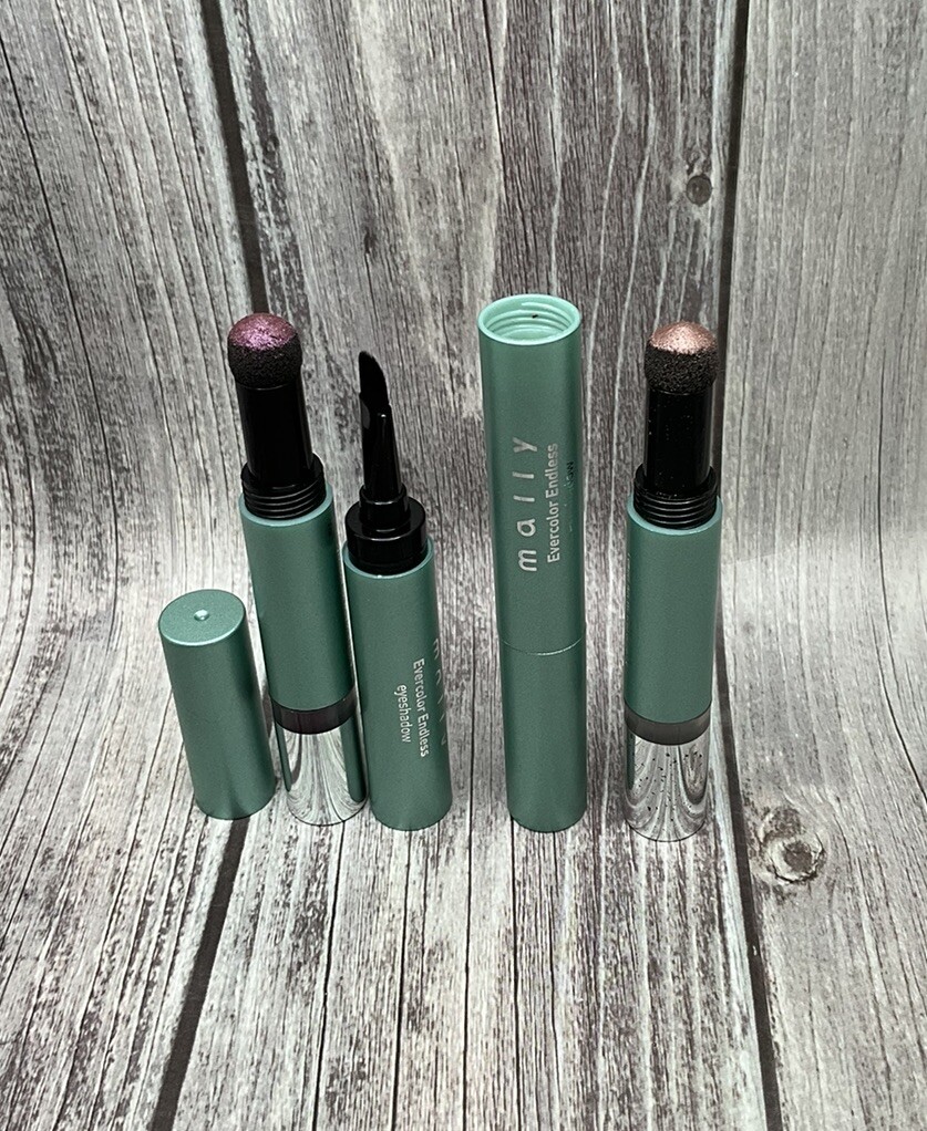 2 Mally Beauty Evercolor Endless Eyeshadow * DELISH PLUM* & TWILIGHT NWOB 2 Mally Beauty Evercolor Endless Eyeshadow * DELISH PLUM* & TWILIGHT NWOB
