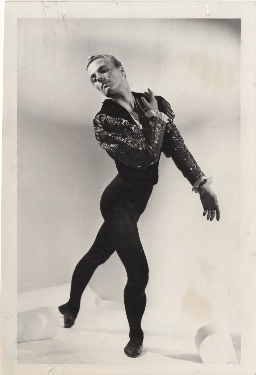 John Gilpin Ballet Dancer Studio Portrait Costume 1960s VTG Press Photo