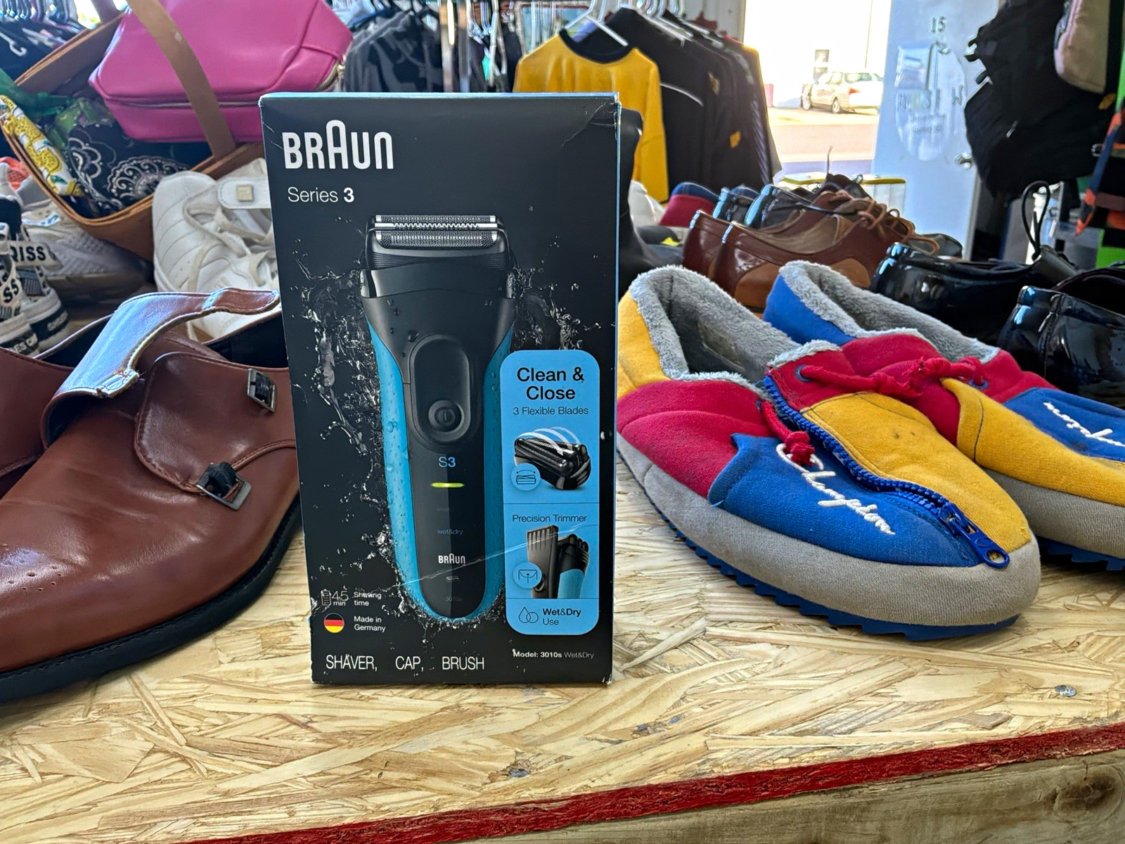 Braun Series 3 3010s Men\'s Foil Shaver Wet/Dry Waterproof Rechargeable